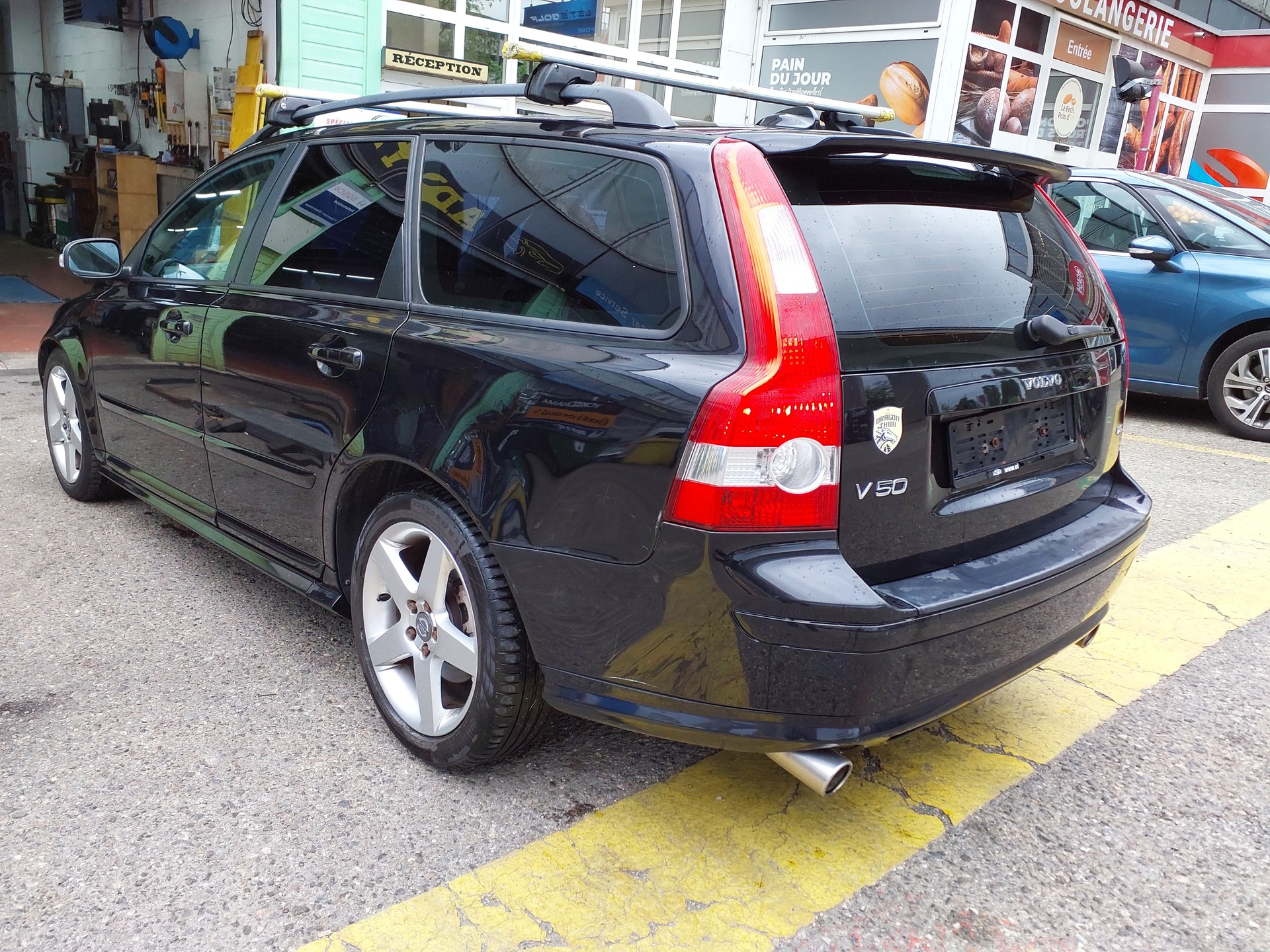 VOLVO V50 D5 Kinetic-image-5