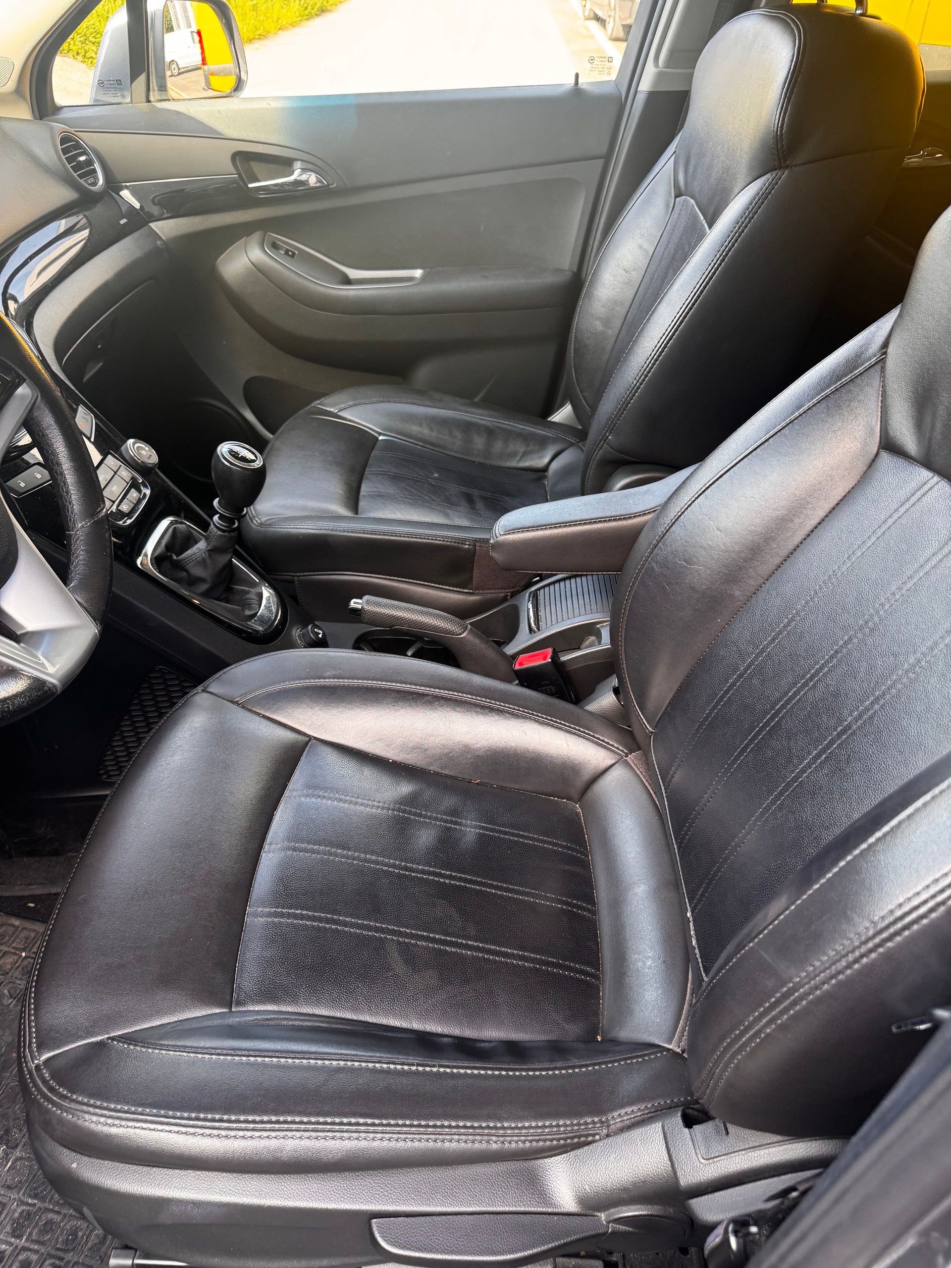 CHEVROLET Orlando 1.4 Turbo LTZ-image-14