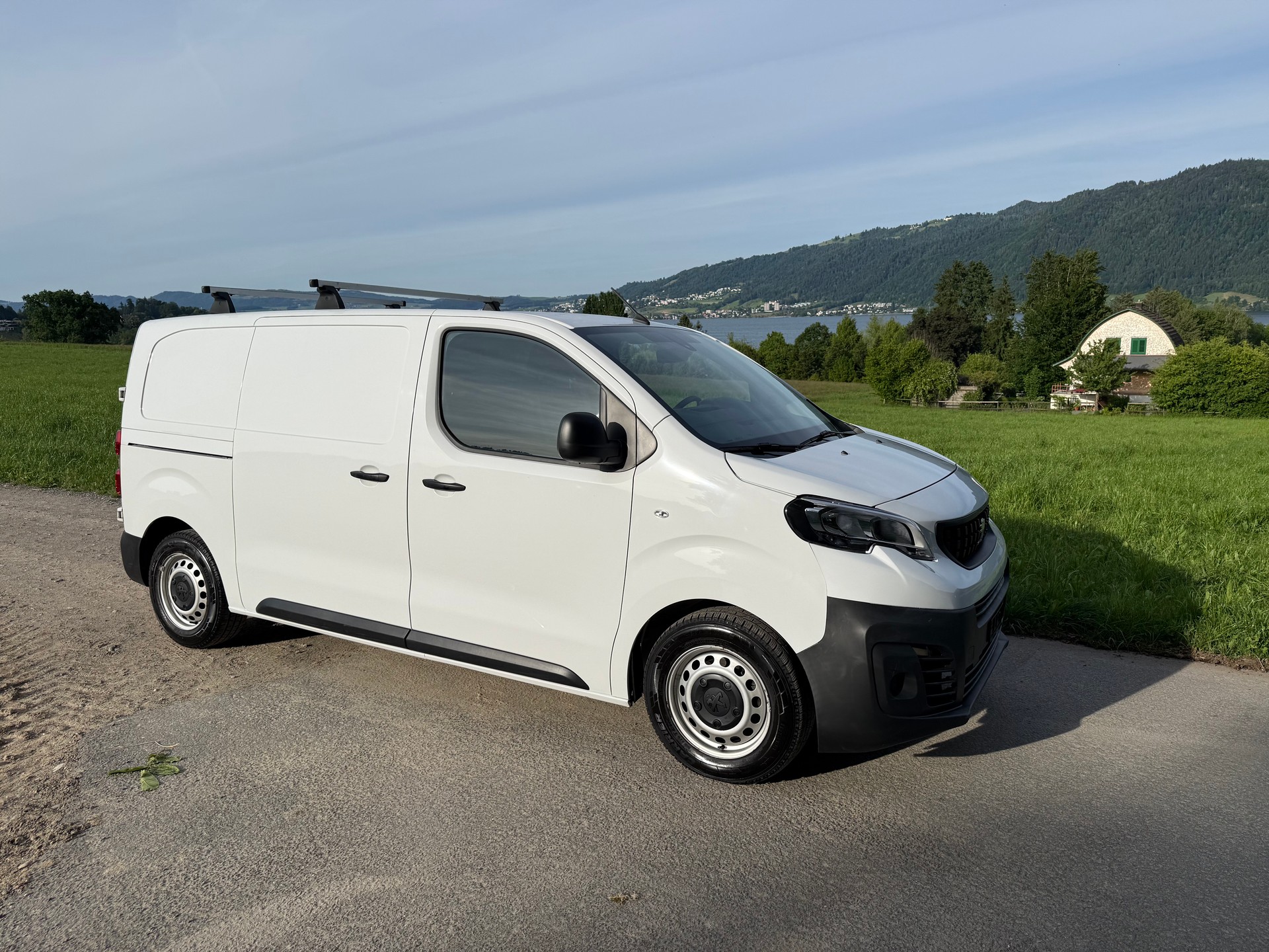 PEUGEOT Expert 1.5 BlueHDi 120 S&S Standard-image-7