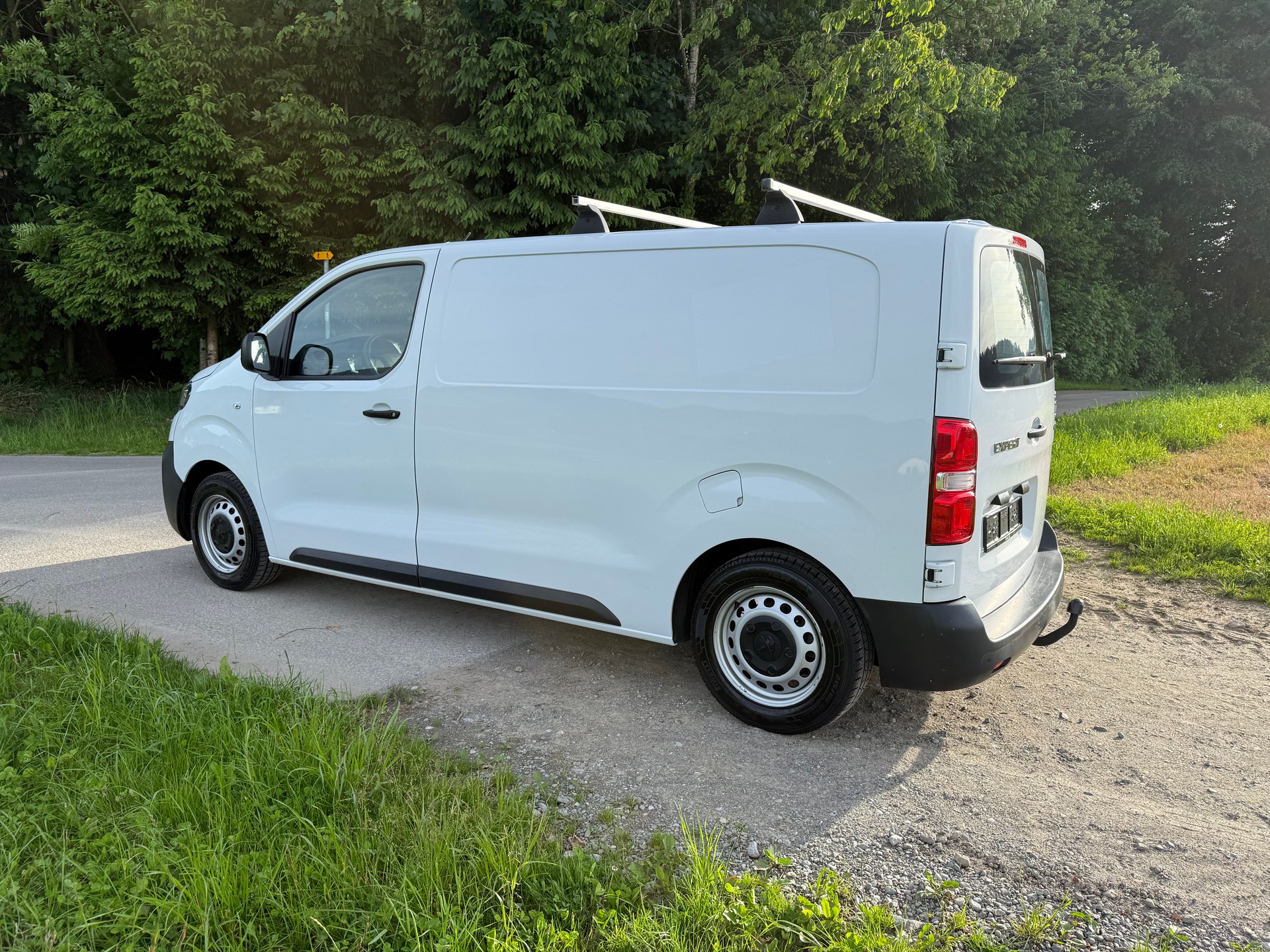 PEUGEOT Expert 1.5 BlueHDi 120 S&S Standard-showroom-element-2