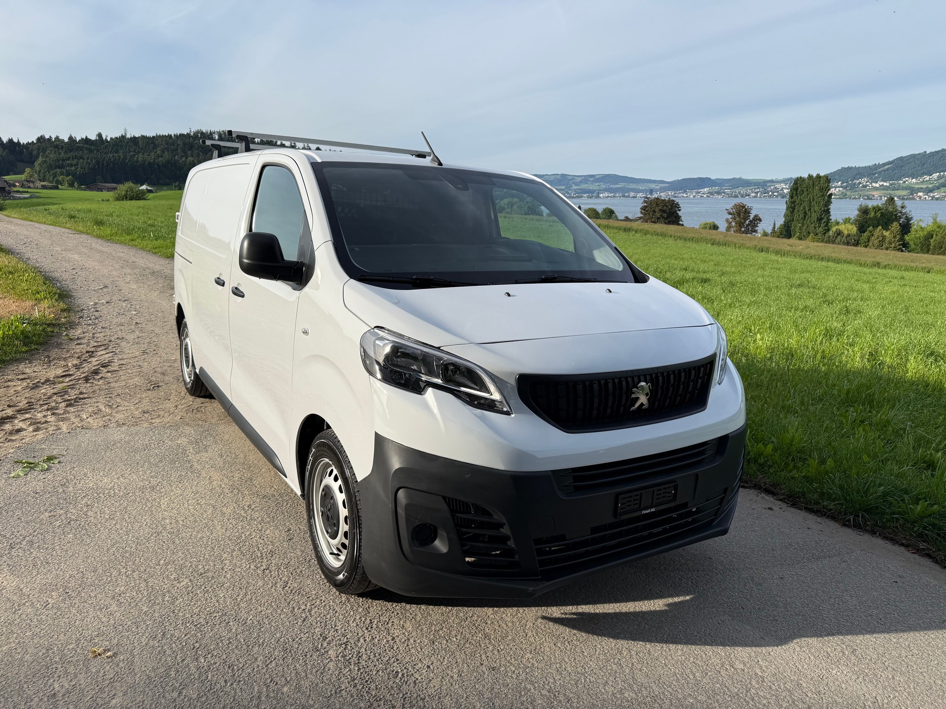 PEUGEOT Expert 1.5 BlueHDi 120 S&S Standard-image-8