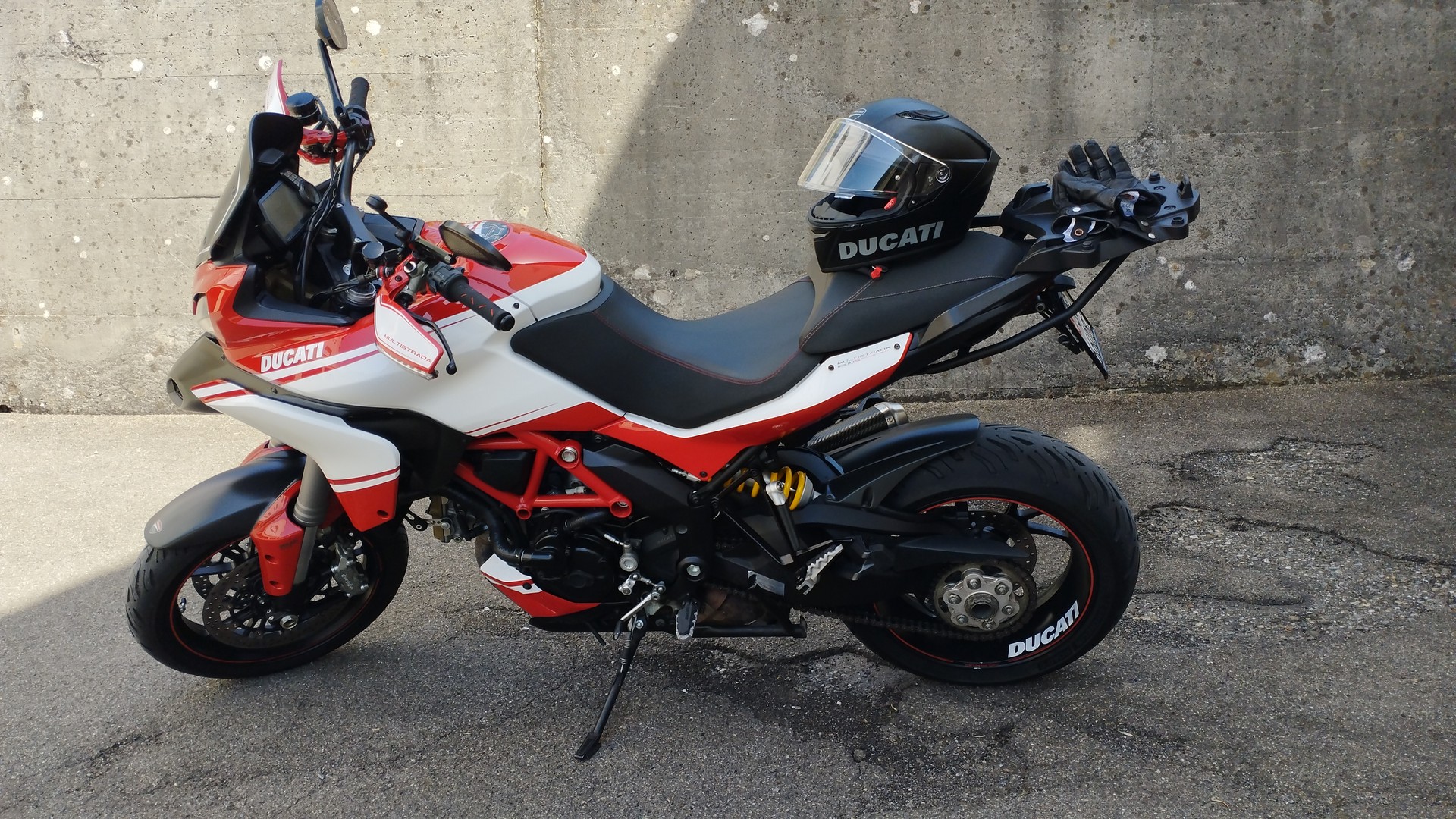 DUCATI Peaks Pikes