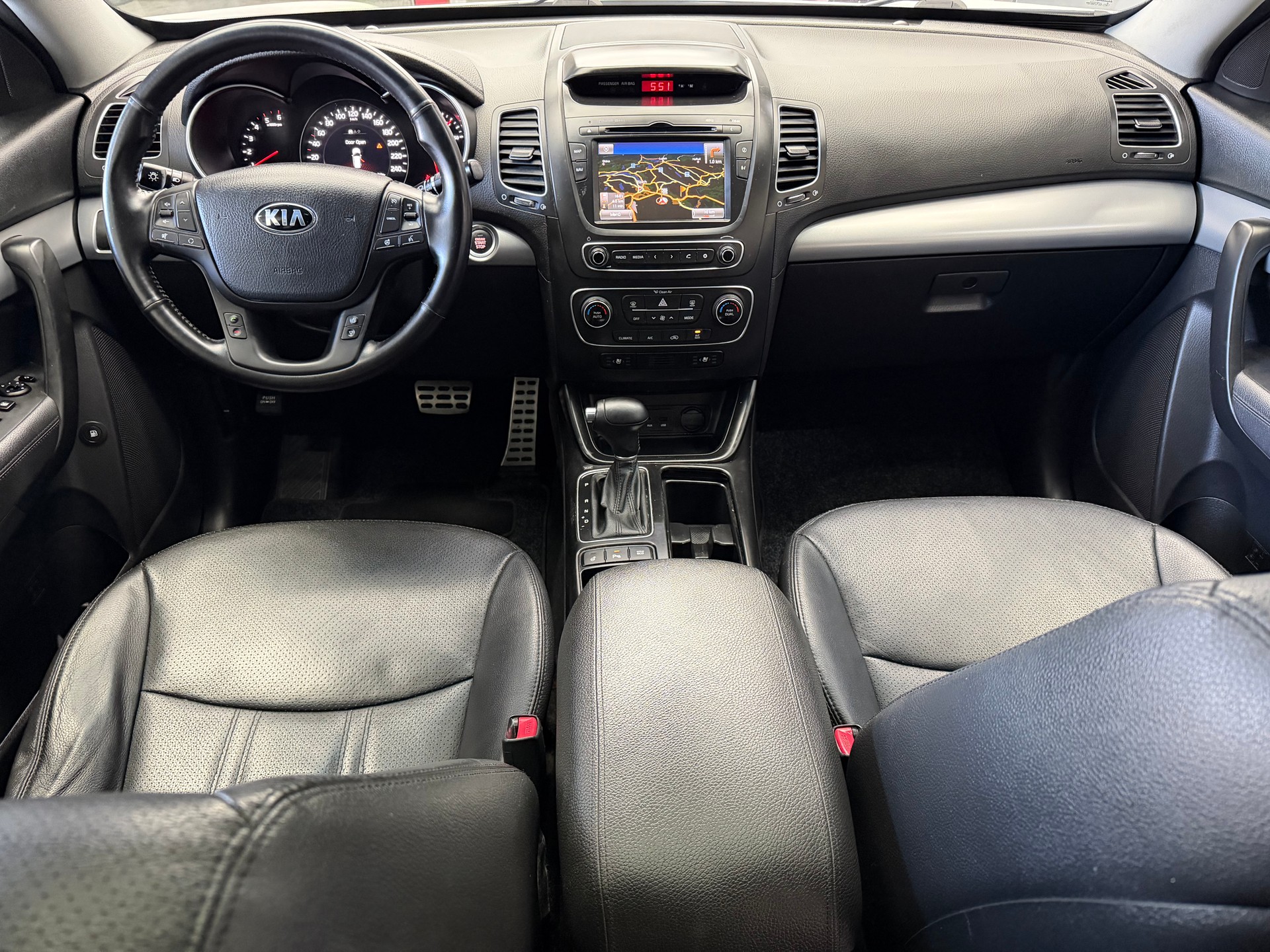 KIA Sorento 2.2 CRDI Style Automatic-image-3