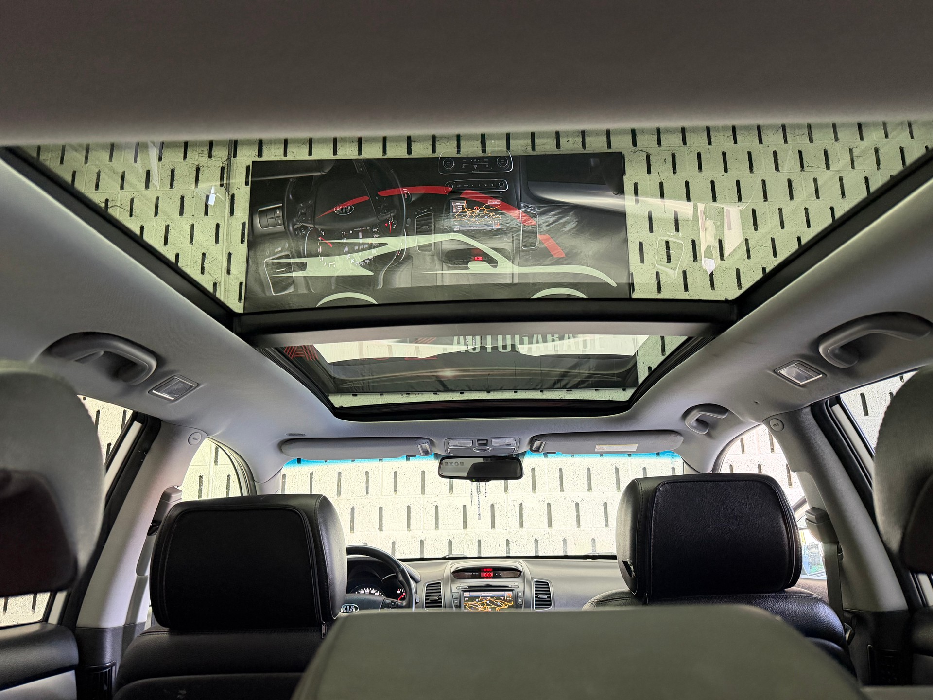 KIA Sorento 2.2 CRDI Style Automatic-image-9