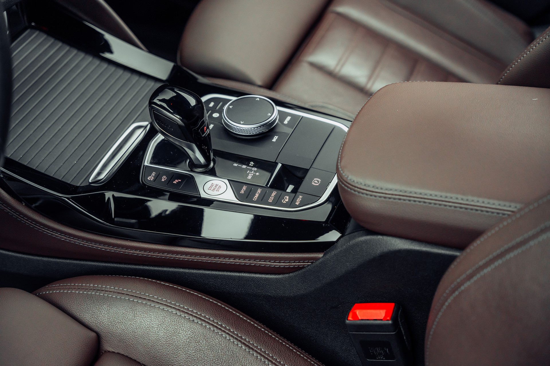 BMW X4 M40i 48V Steptronic-image-13