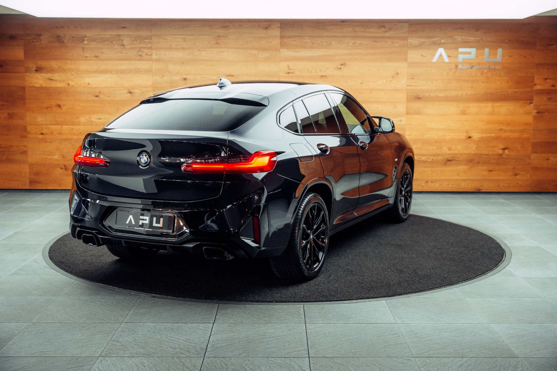 BMW X4 M40i 48V Steptronic-showroom-element-1