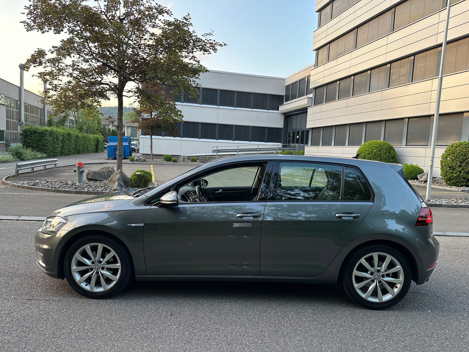 VW Golf 1.5 TSI EVO Highline DSG-image-3