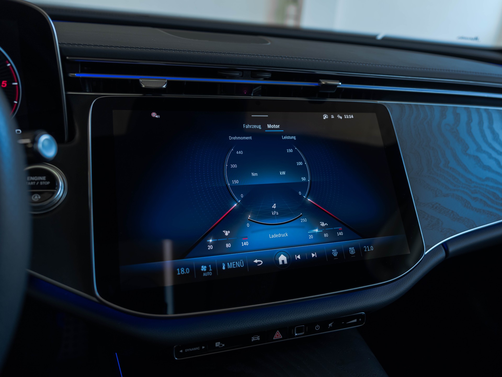 MERCEDES-BENZ E 220 d 4Matic 9G-Tronic-image-24