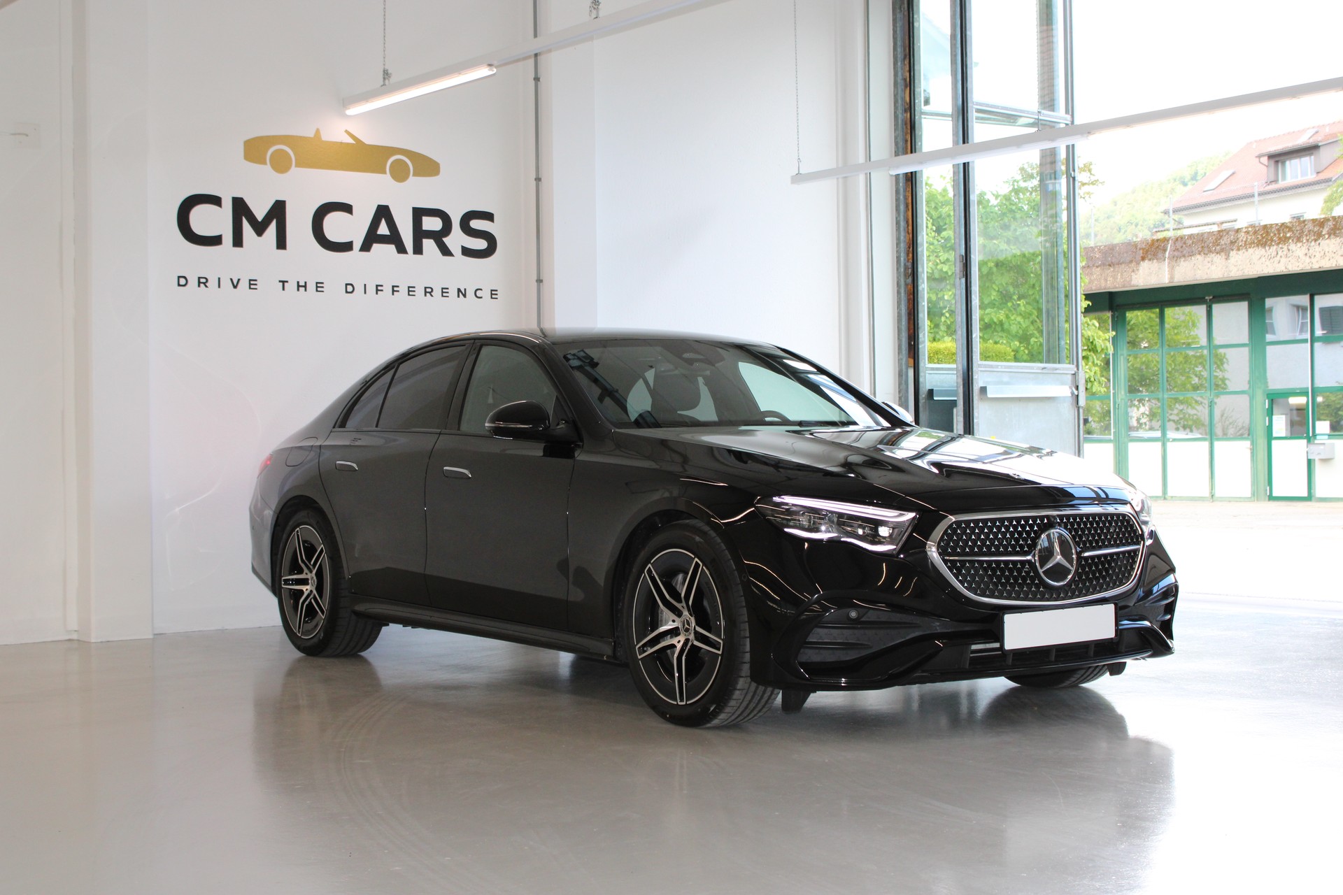 MERCEDES-BENZ E 220 d 4Matic 9G-Tronic-image-5