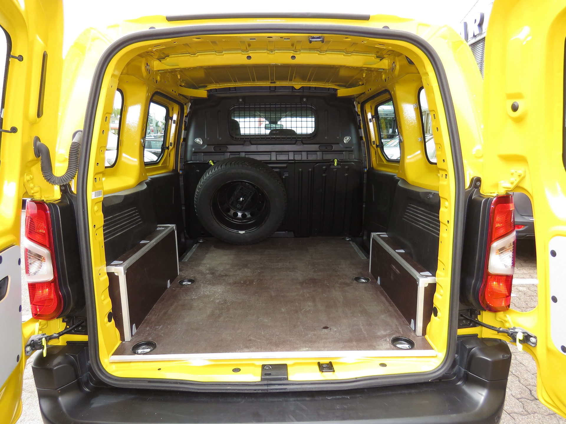 OPEL Combo Cargo 1.5 s/s 4x4 3-Plätzer, Nutzlast 640 kg-image-11