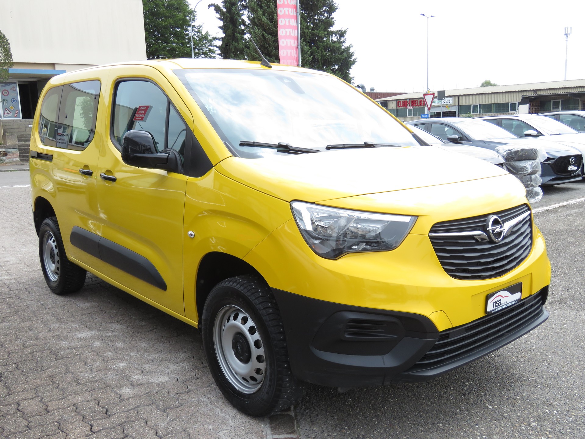 OPEL Combo Cargo 1.5 s/s 4x4 3-Plätzer, Nutzlast 640 kg-showroom-element-2
