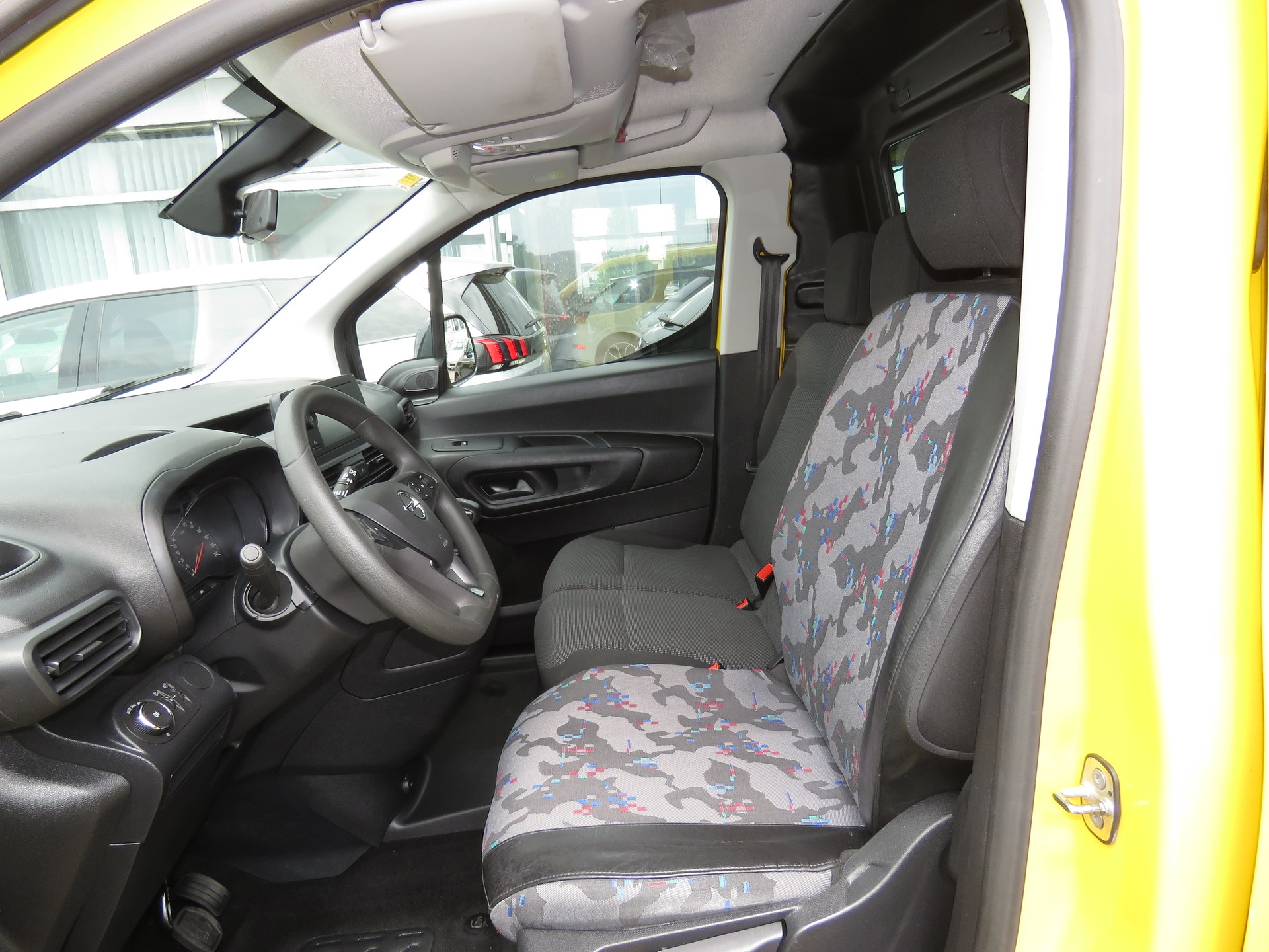 OPEL Combo Cargo 1.5 s/s 4x4 3-Plätzer, Nutzlast 640 kg-image-13