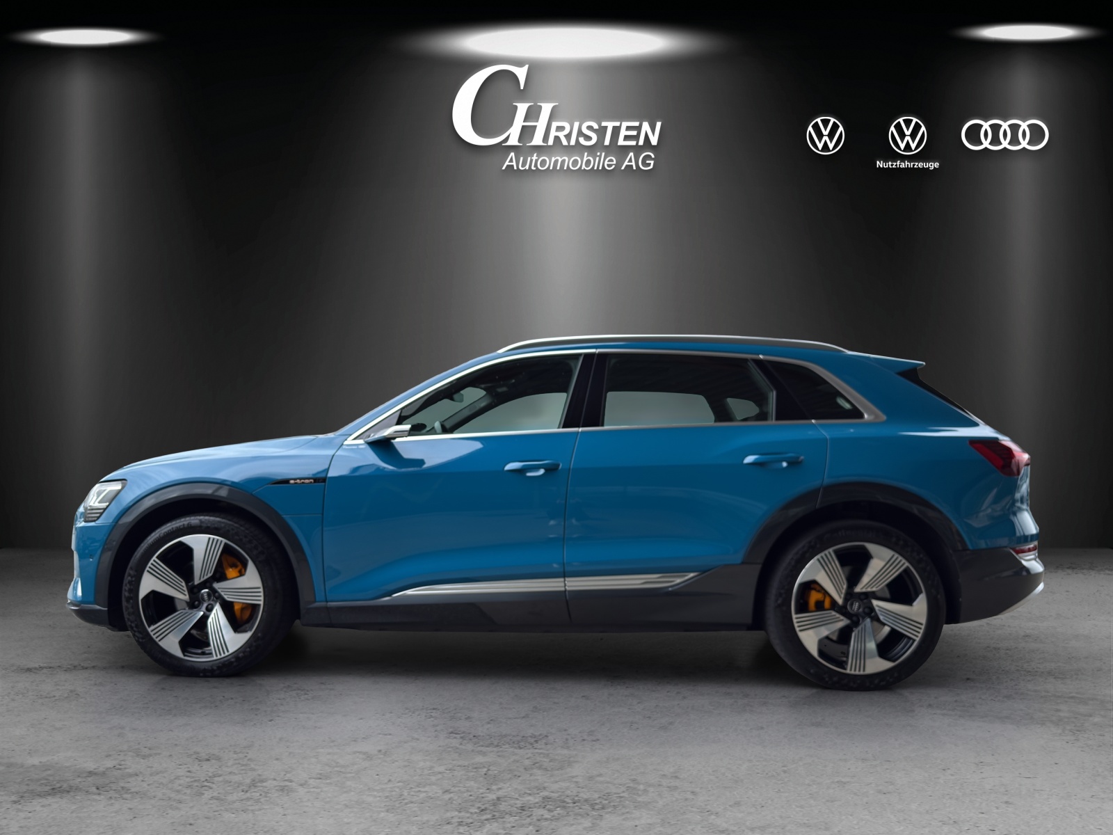 AUDI e-tron 55 Advanced quattro-showroom-element-1