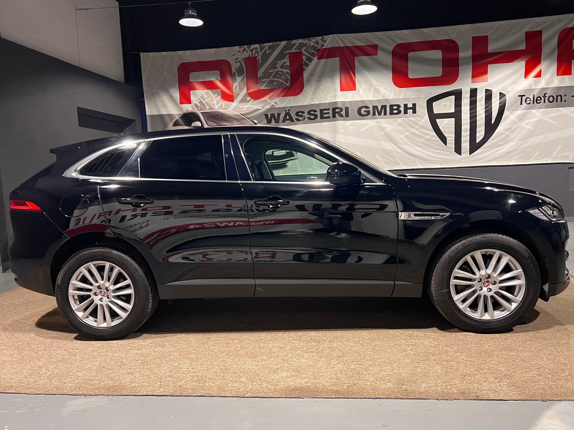 JAGUAR F-Pace 30t 2.0 Prestige AWD Automatik-showroom-element-1