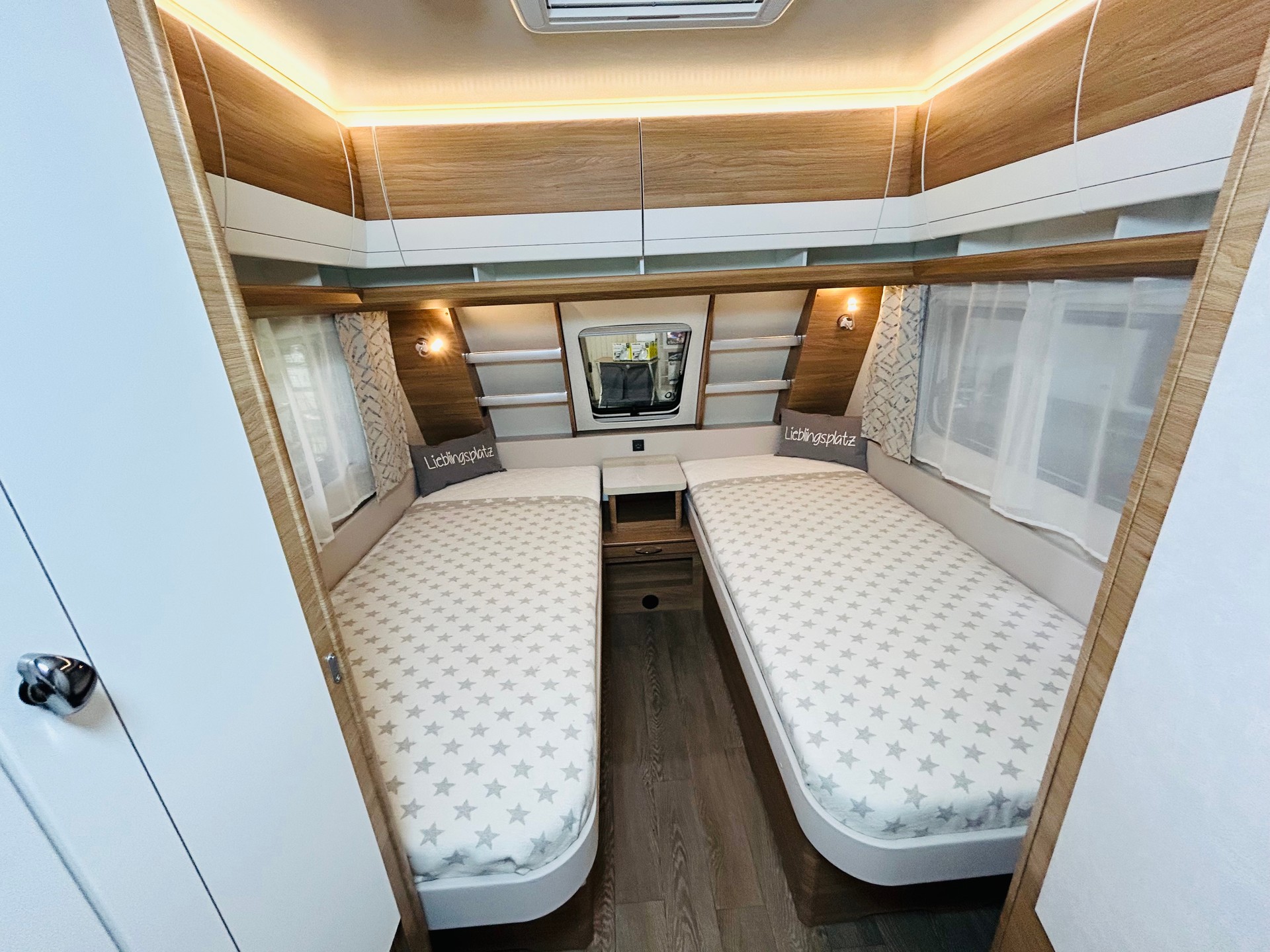 HOBBY De Luxe 515 UHL-image-14