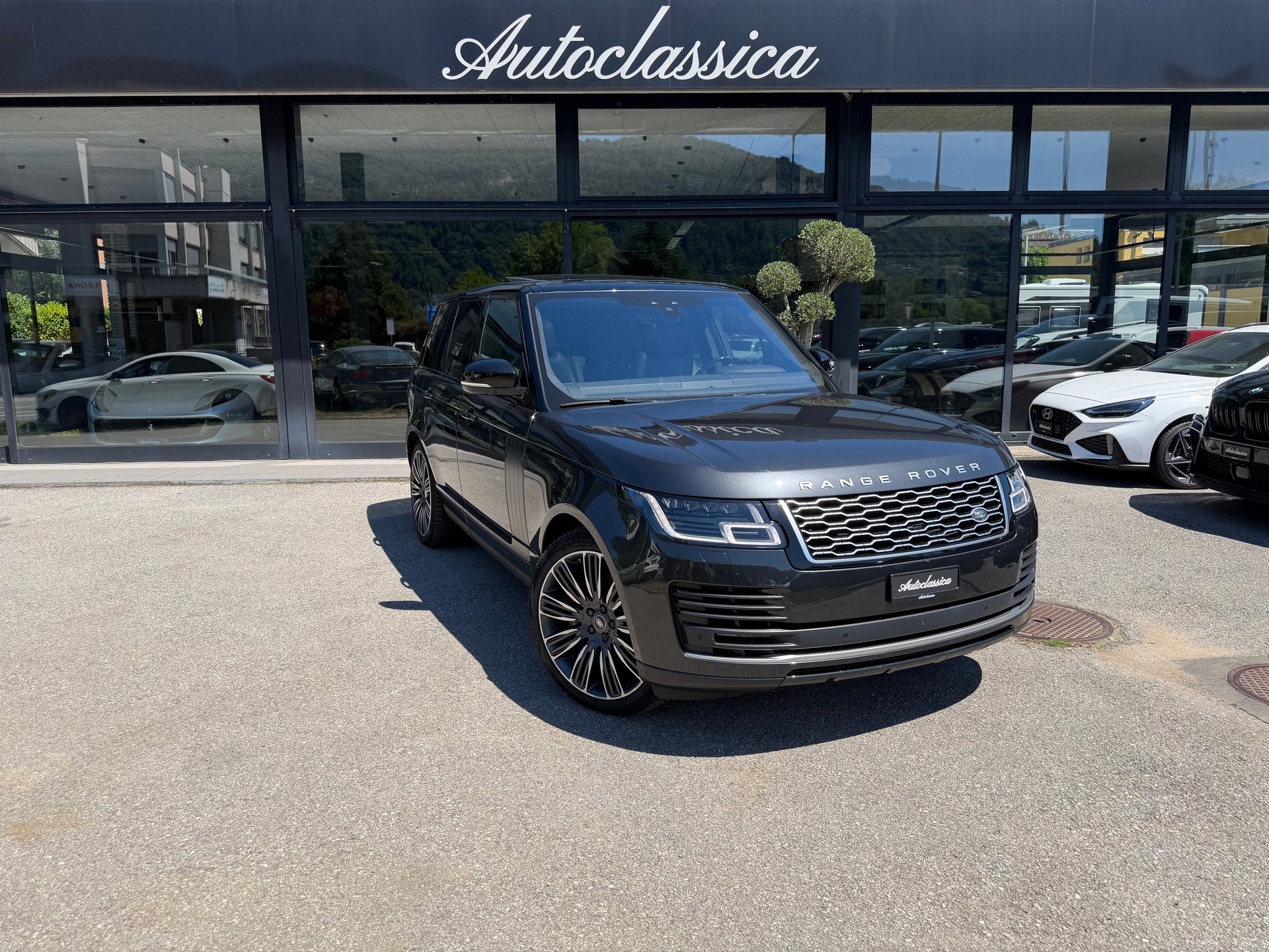 LAND ROVER Range Rover 4.4 SDV8 Autobiography Automatic