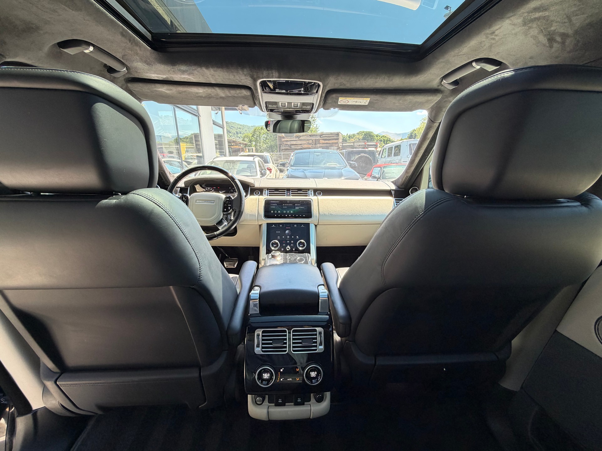 LAND ROVER Range Rover 4.4 SDV8 Autobiography Automatic-image-17