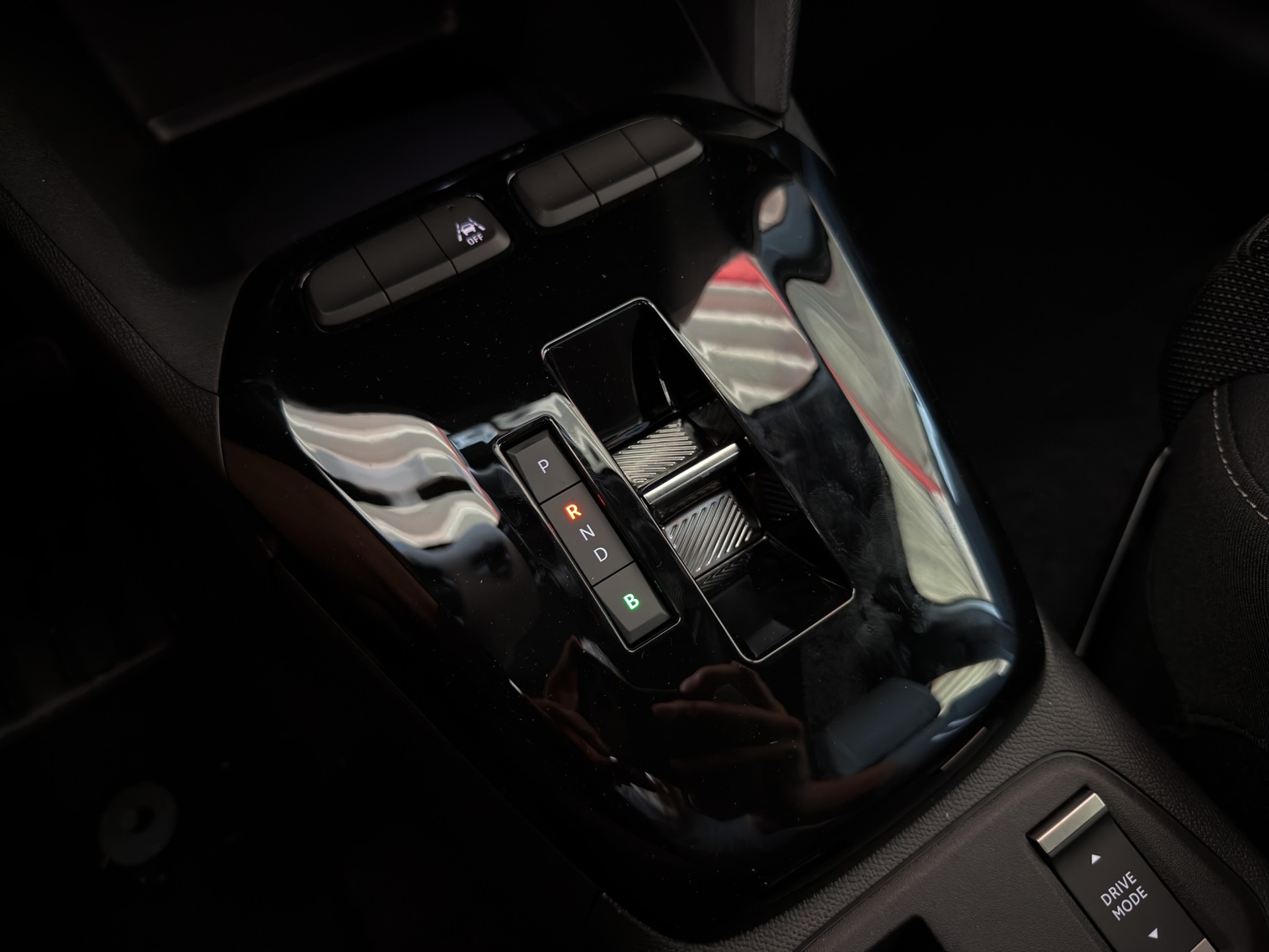 OPEL Corsa-e 156 GS Pack Komfort 3 Phaser-image-51