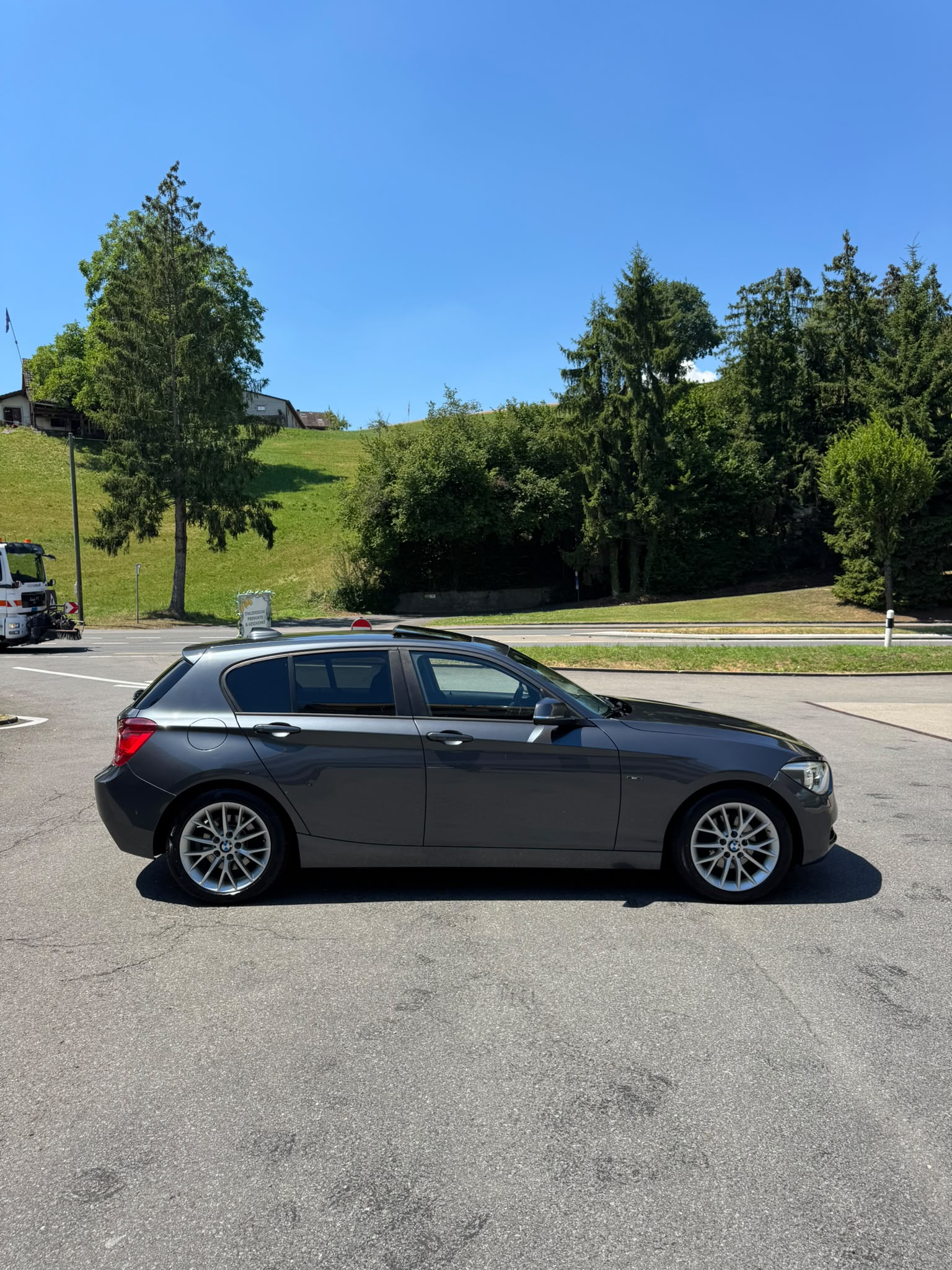 BMW 120d Sport Line Steptronic-image-7