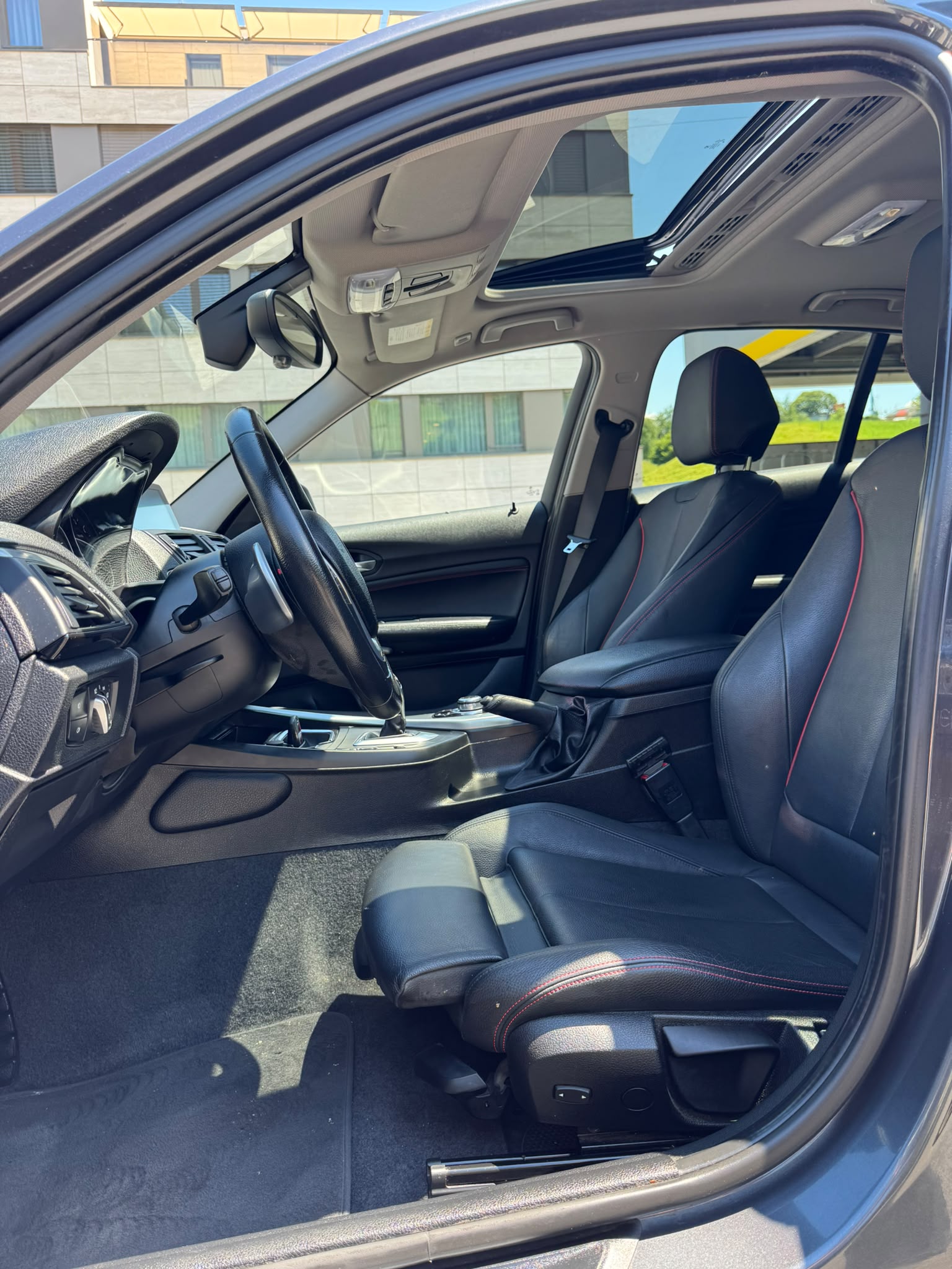 BMW 120d Sport Line Steptronic-image-8