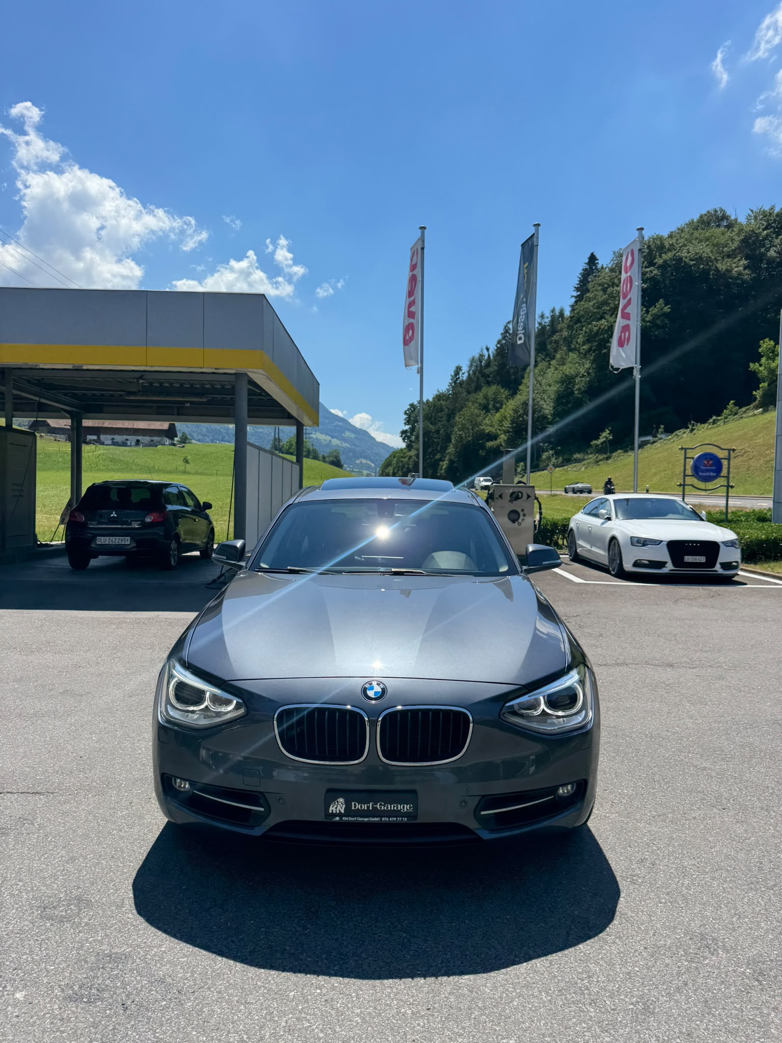BMW 120d Sport Line Steptronic-showroom-element-1