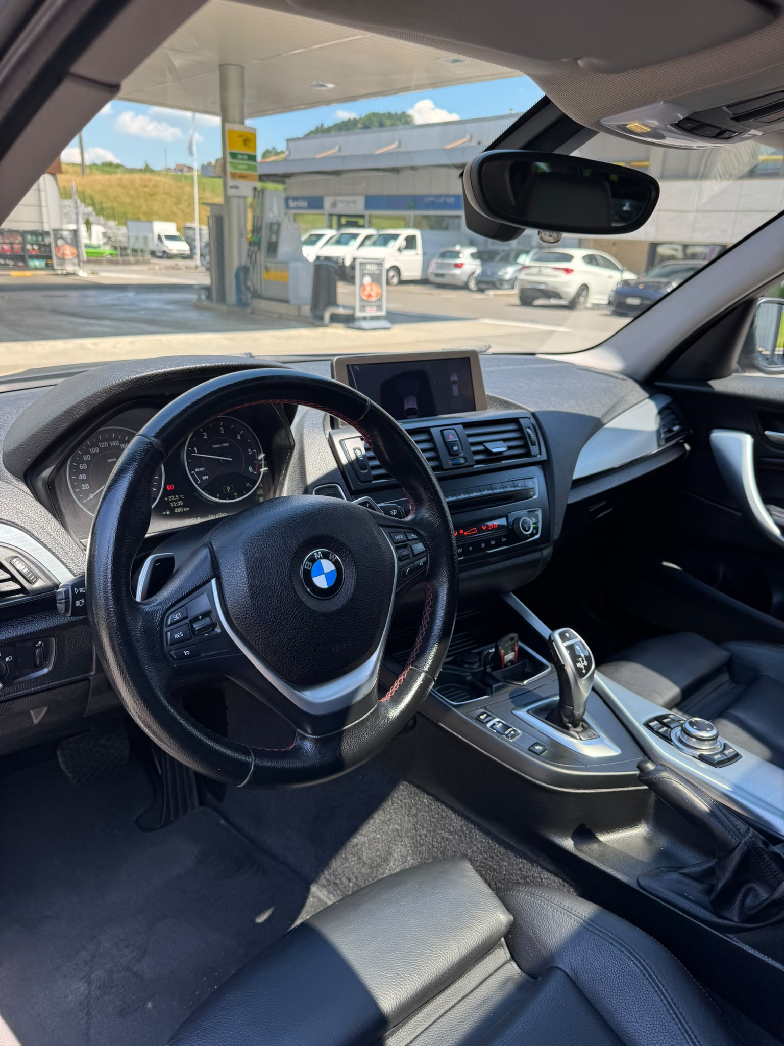 BMW 120d Sport Line Steptronic-image-12