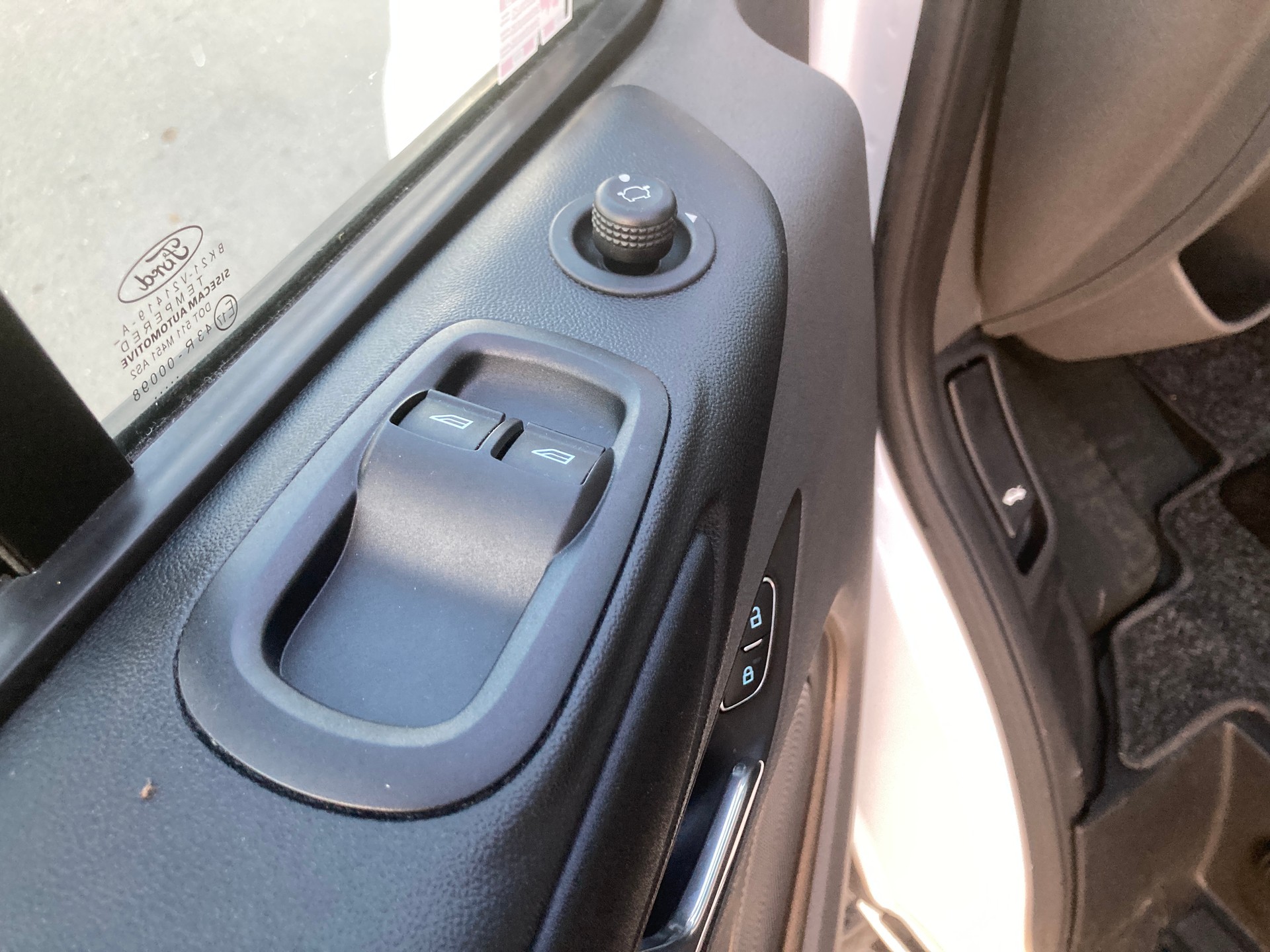 FORD Transit Custom 320 L1H1 Camper A Dreamer Cap Nugget-image-10