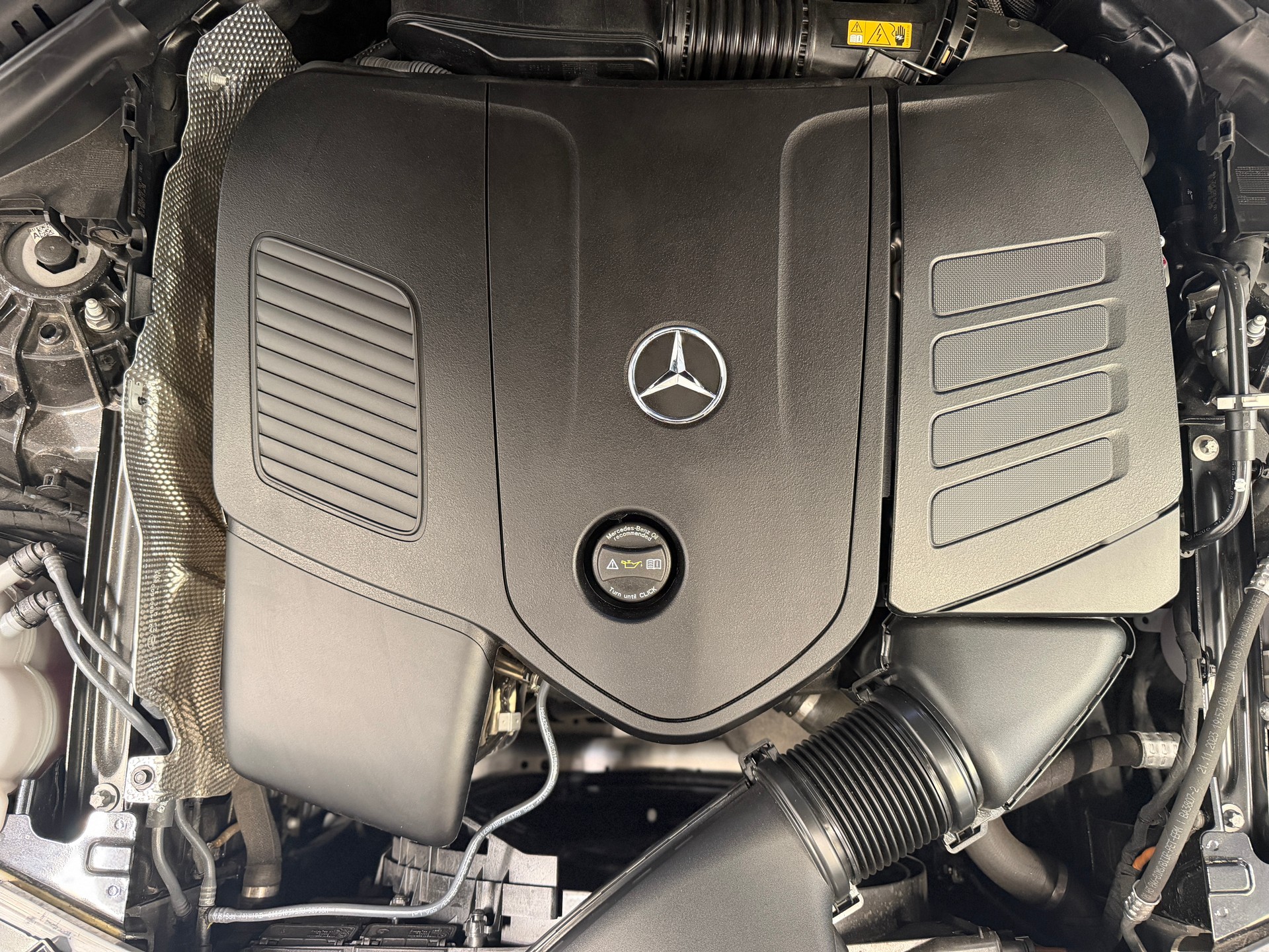MERCEDES-BENZ GLC 300 e 4Matic 9G-Tronic-image-14