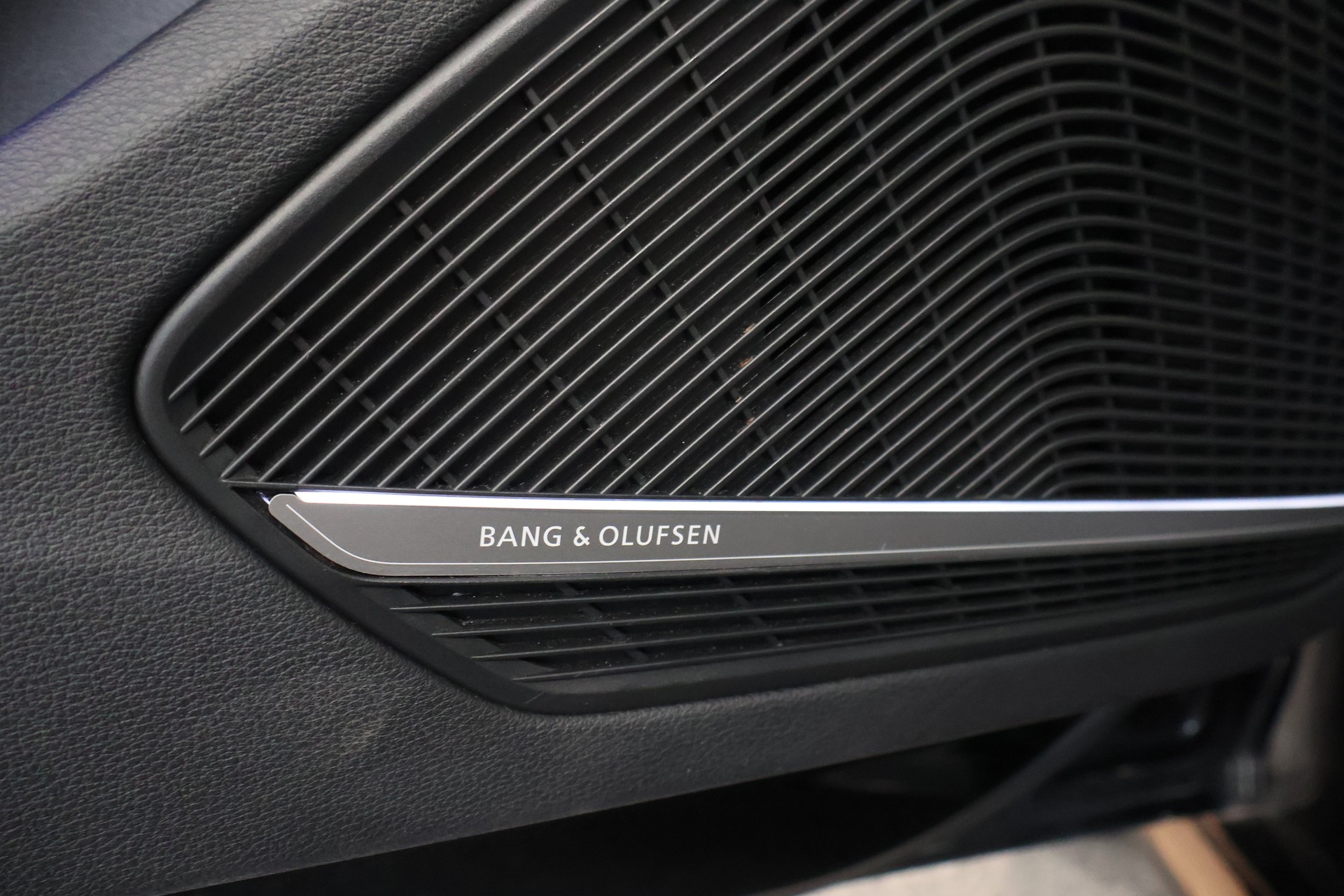 AUDI S4 Limousine 3.0 TFSI quattro tiptronic-image-19