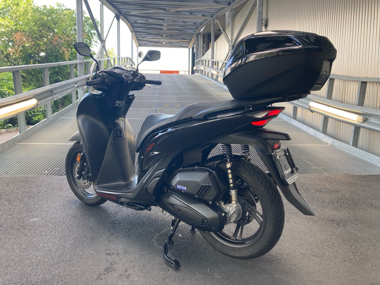HONDA SH 125 Sporty-image-3