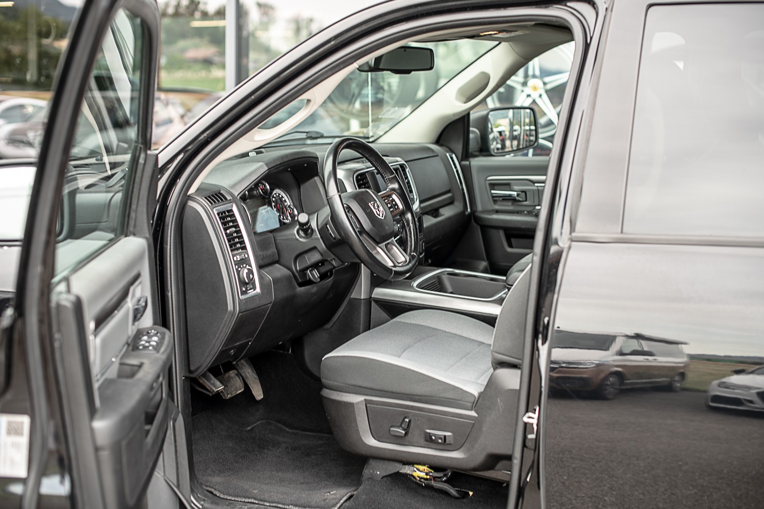DODGE 1500 5.7 HEMI-image-8