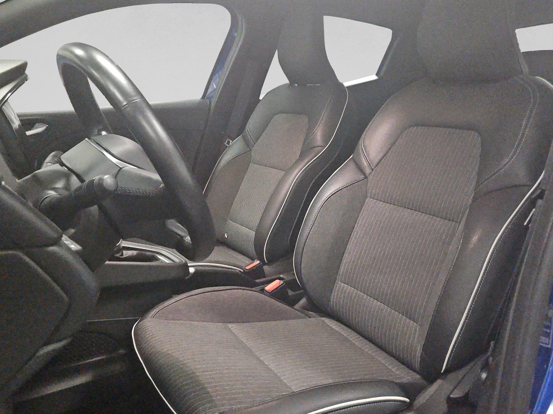 RENAULT Clio 1.6 E-Tech Intens-image-8