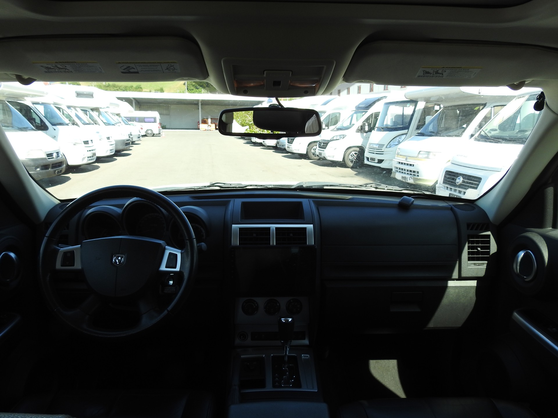 DODGE NITRO SXT 4.0-image-15