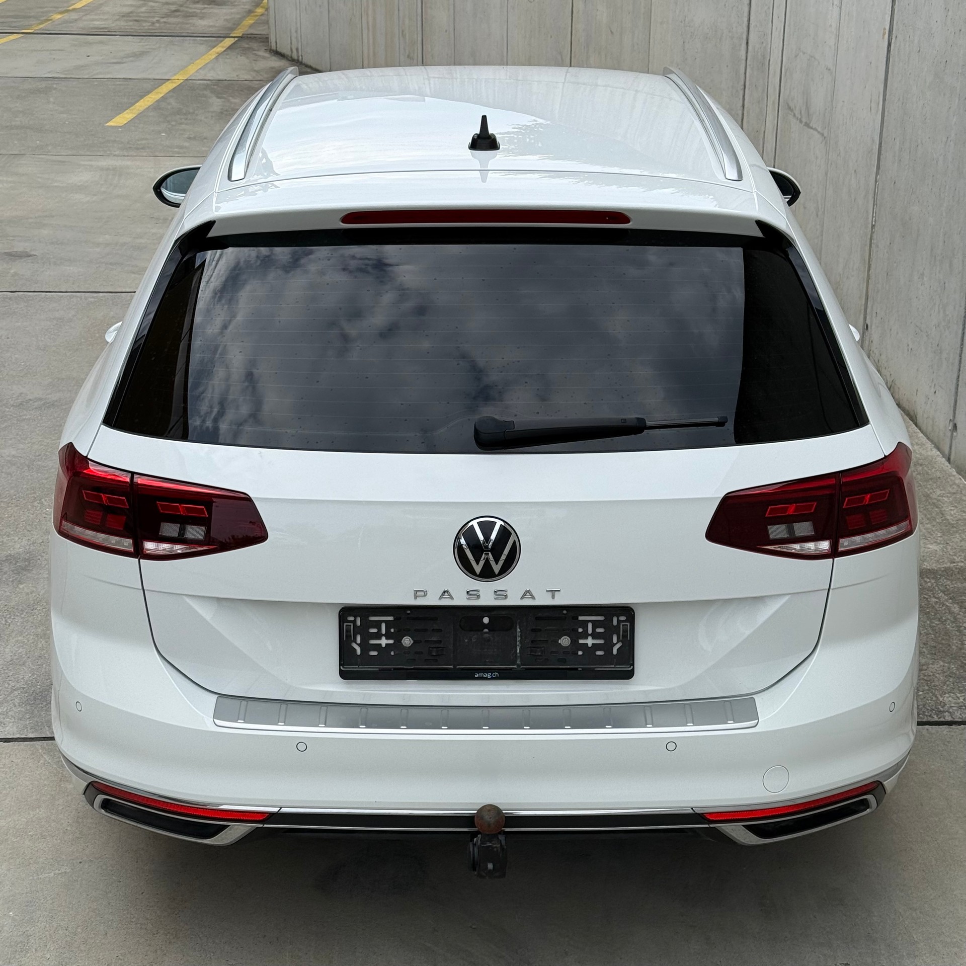 VW Passat 2.0 TDI BMT Elegance 4Motion DSG-showroom-element-3