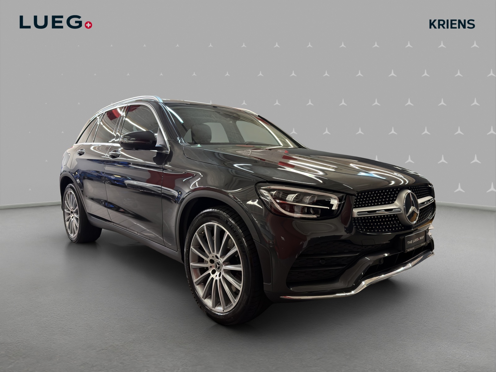 MERCEDES-BENZ GLC 220 d 4M - AMG / DISTRONIC / 360 Grad Kamera / Head-Up Display-image-4