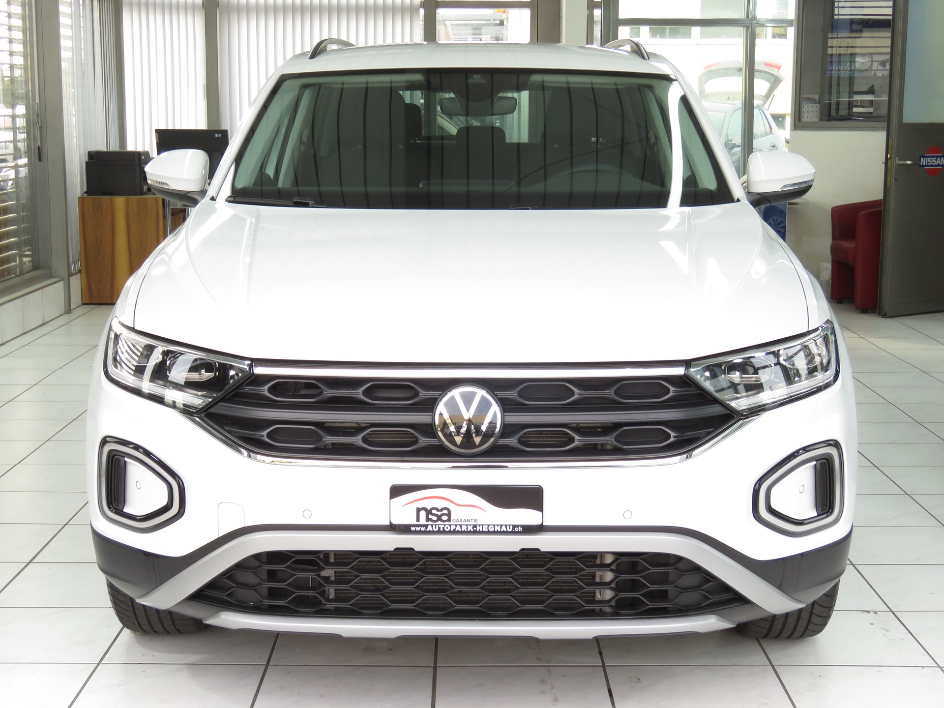 VW T-Roc 1.5 TSI EVO Life DSG (Automat)-showroom-element-1