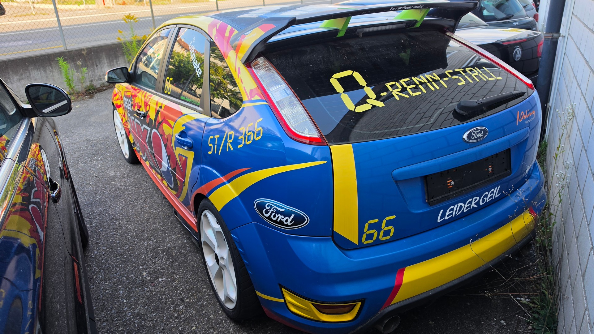 FORD Focus 2.5 Turbo ST-showroom-element-3