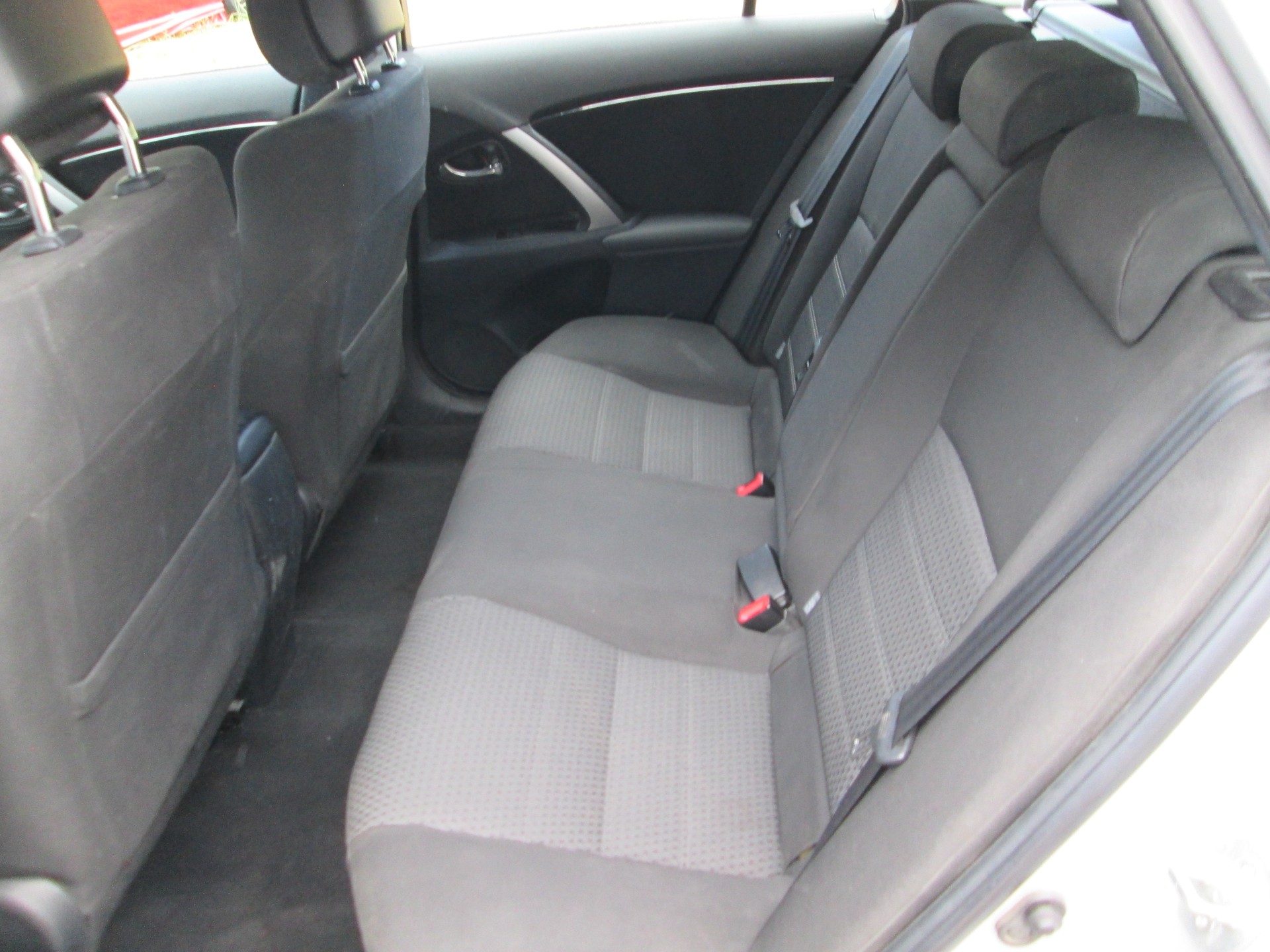 TOYOTA Avensis Sportswagon 2.0 Sol Premium-image-7