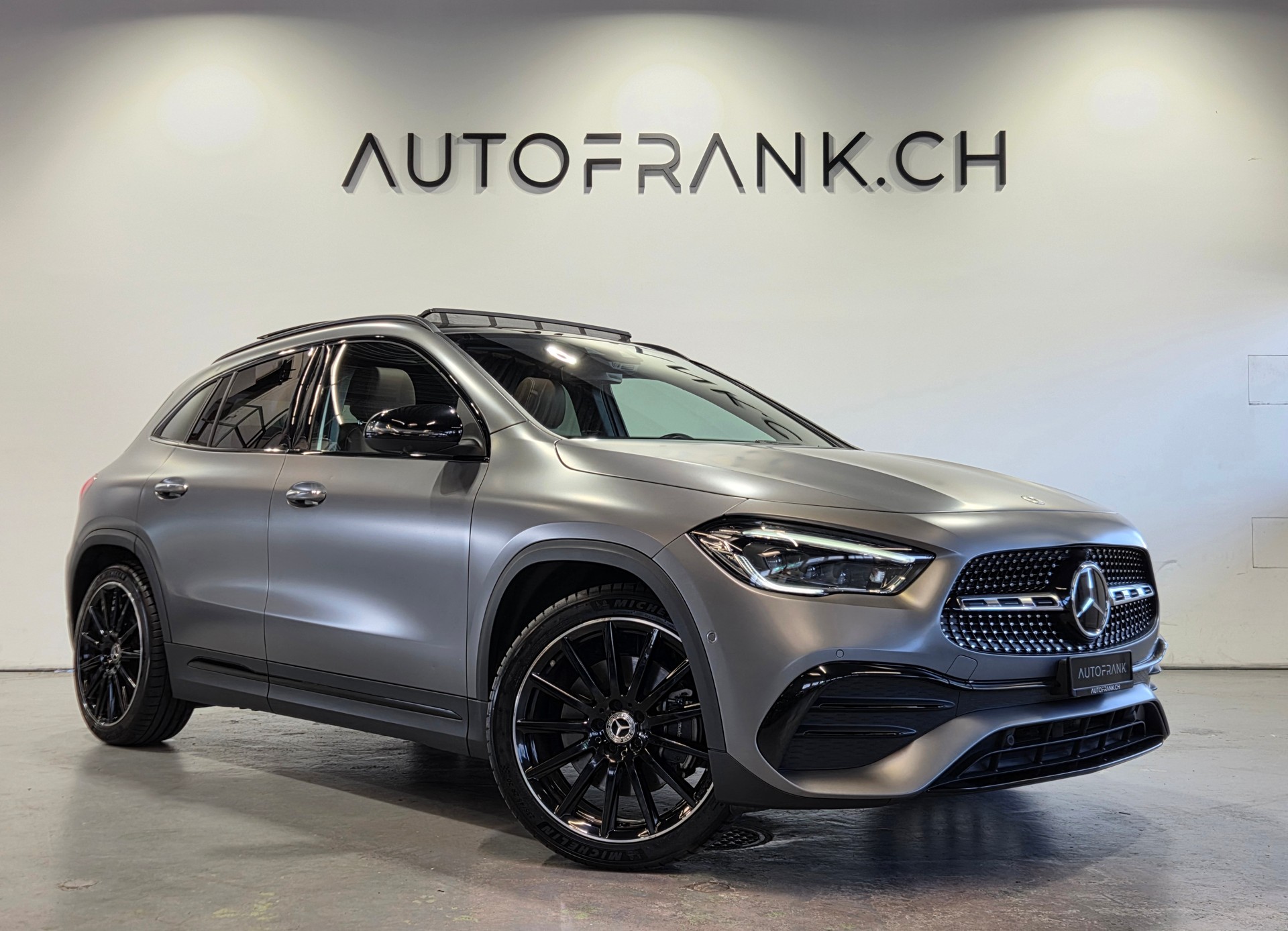MERCEDES-BENZ GLA 250