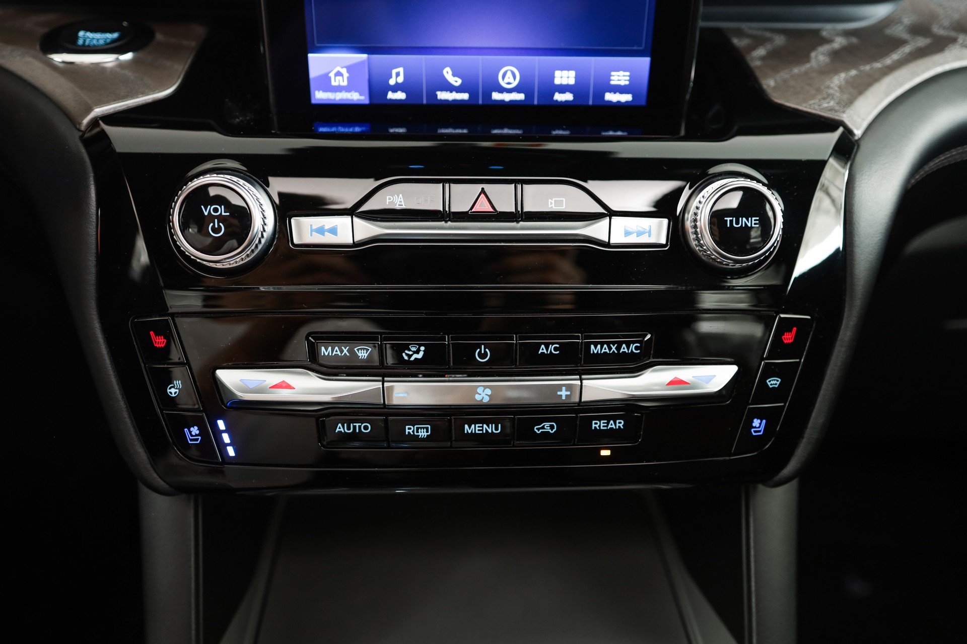 FORD Explorer 3.0 EcoB. Plug-in-Hybrid Platinum 4WD Aut.-image-17