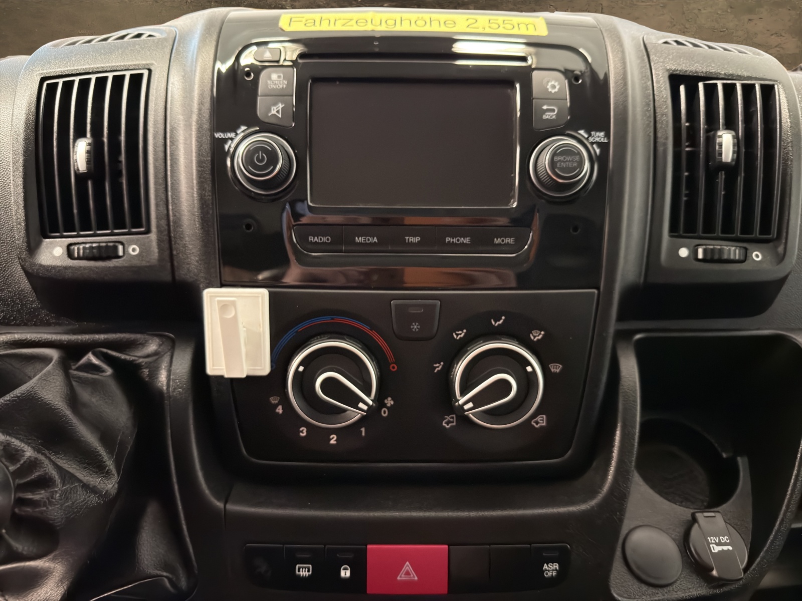 PEUGEOT Boxer 2.0 HDI 335 Active L2H2 *3-Sitzer*-image-8