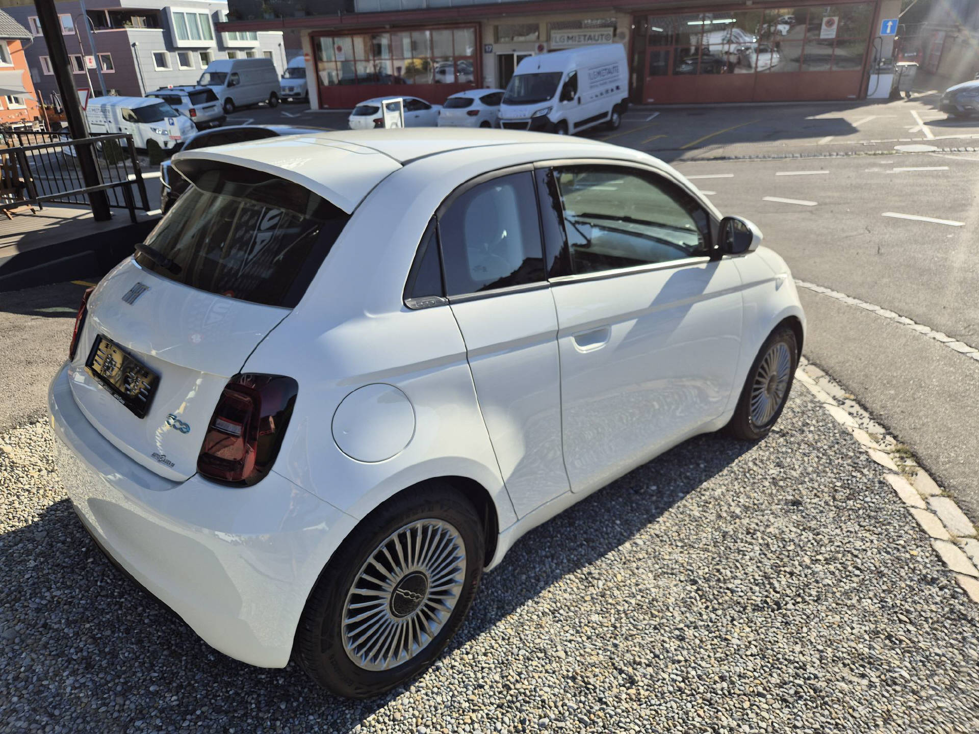 FIAT 500 Icon 3+1-42 kWh-image-7