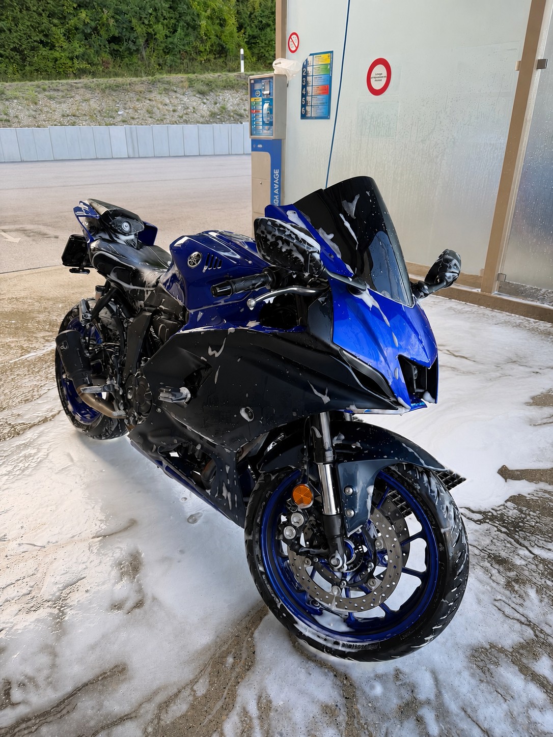 YAMAHA R7-image-1