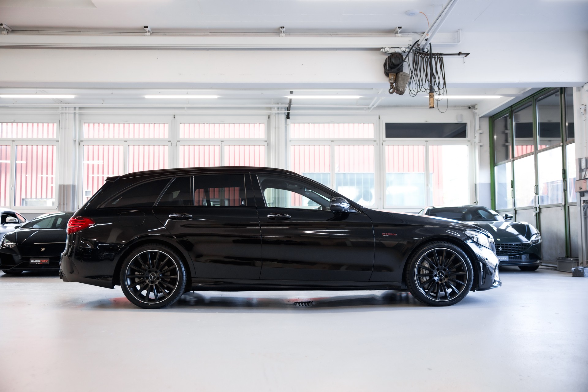 MERCEDES-BENZ C 43 AMG 4Matic 9G-Tronic-showroom-element-2