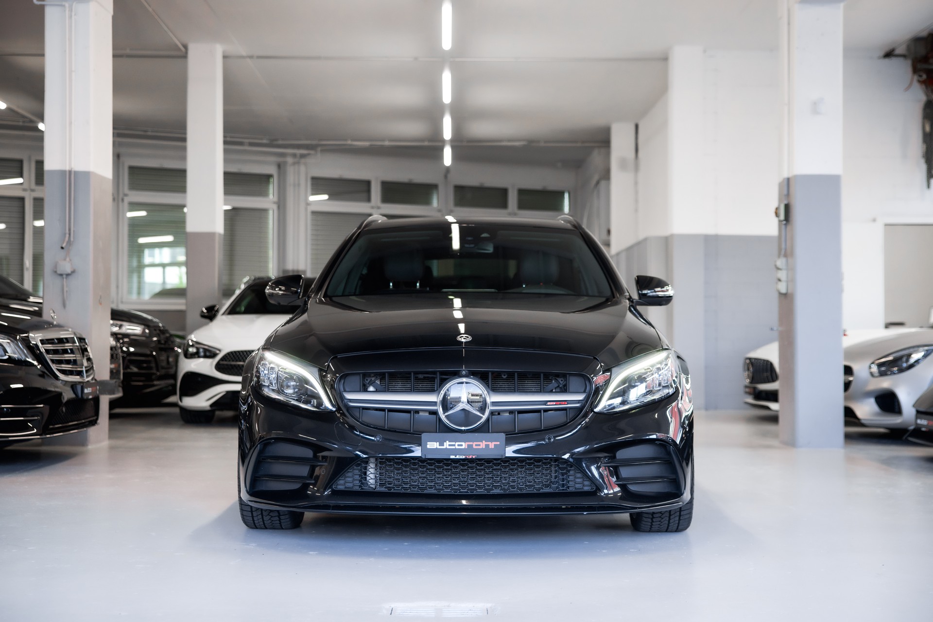 MERCEDES-BENZ C 43 AMG 4Matic 9G-Tronic-showroom-element-1