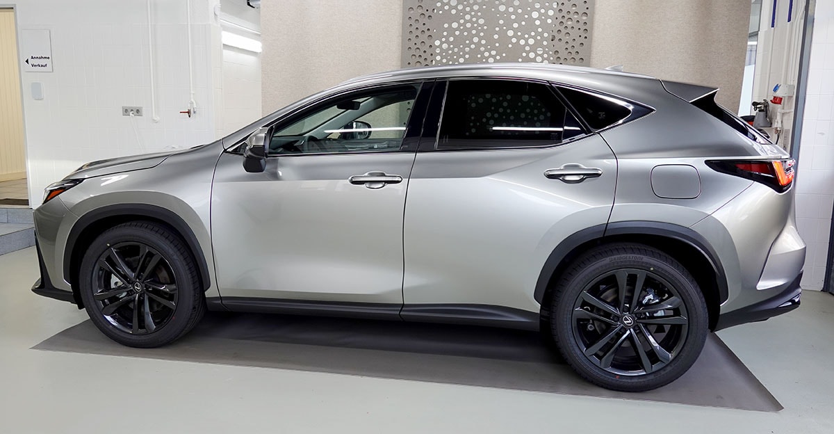 LEXUS NX 450h+ E-FOUR Comfort, 20" Alufelgen-showroom-element-1