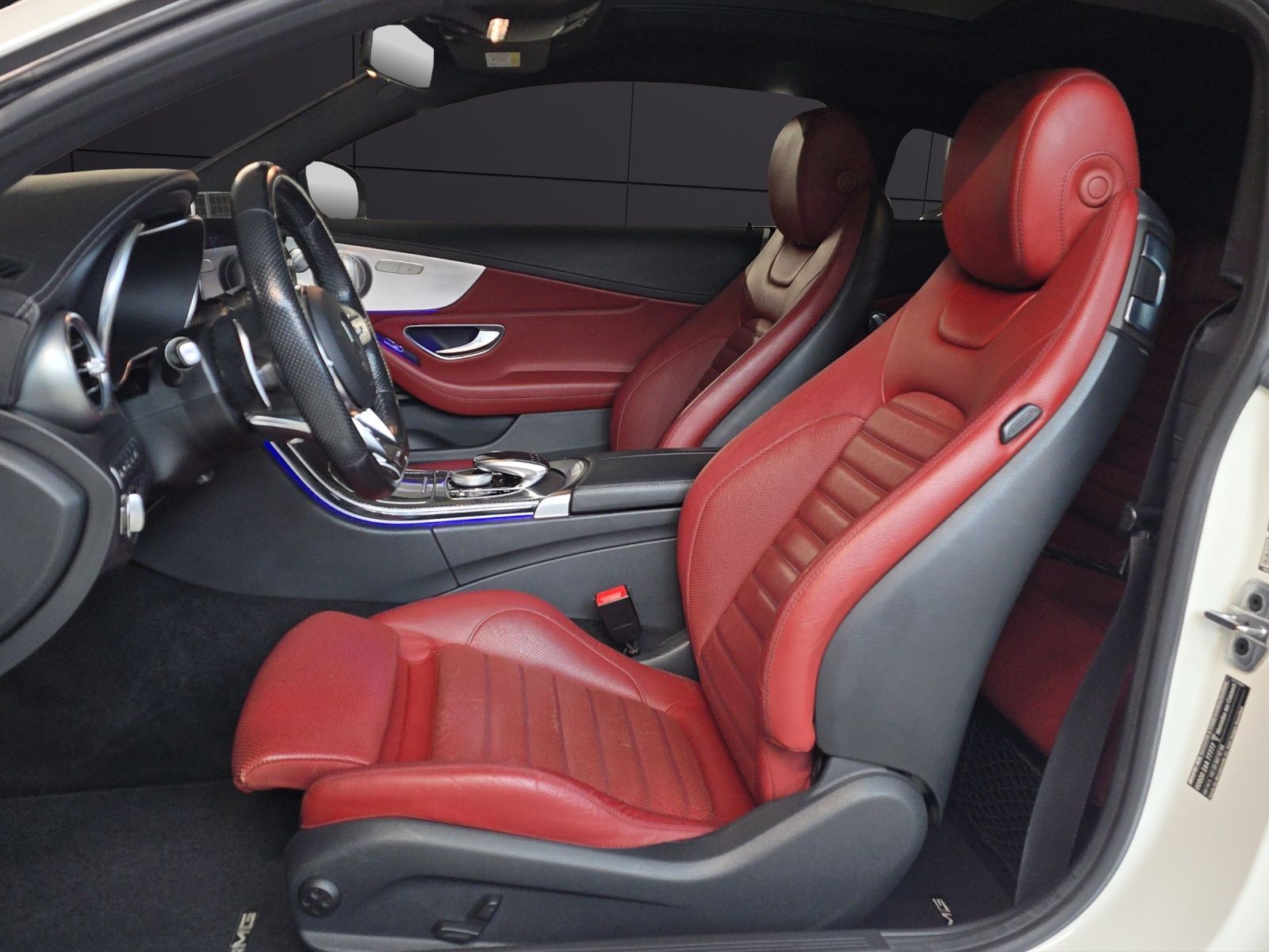 MERCEDES-BENZ C 43 AMG 4Matic 9G-Tronic-image-8