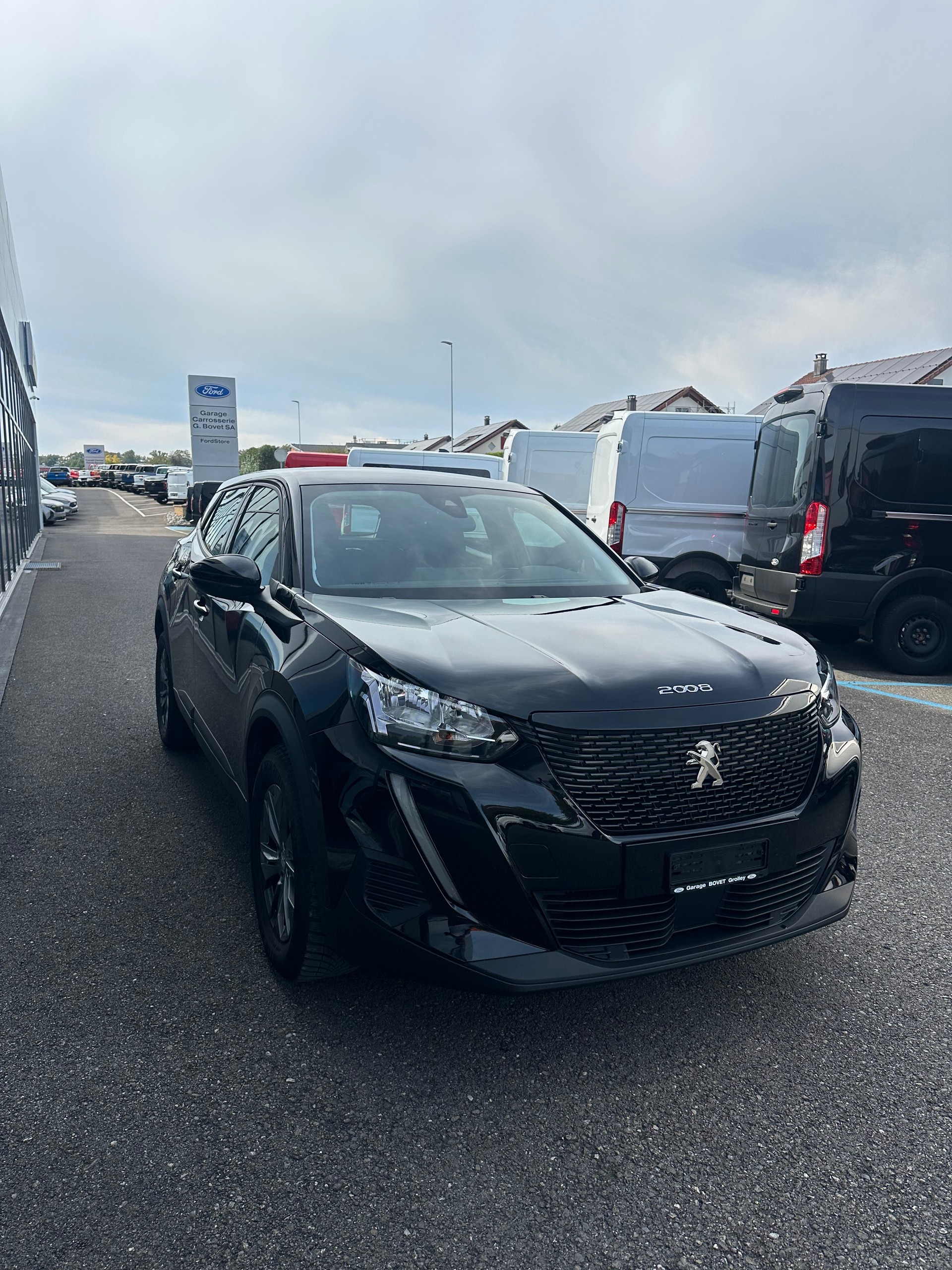 PEUGEOT 2008 1.2 PureTech 130 Active Pack-image-7