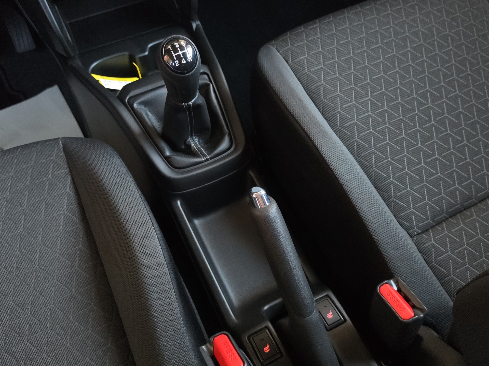 SUZUKI Swift 1.2 Piz Sulai Hybrid 4x4-image-13