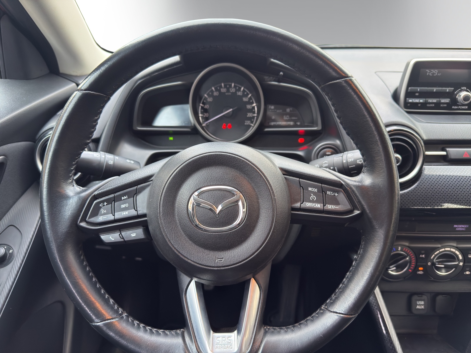 MAZDA 2 G 90 Ambition-image-8